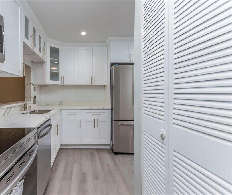 VILLAS OF BONAVENTURE AT - Residential