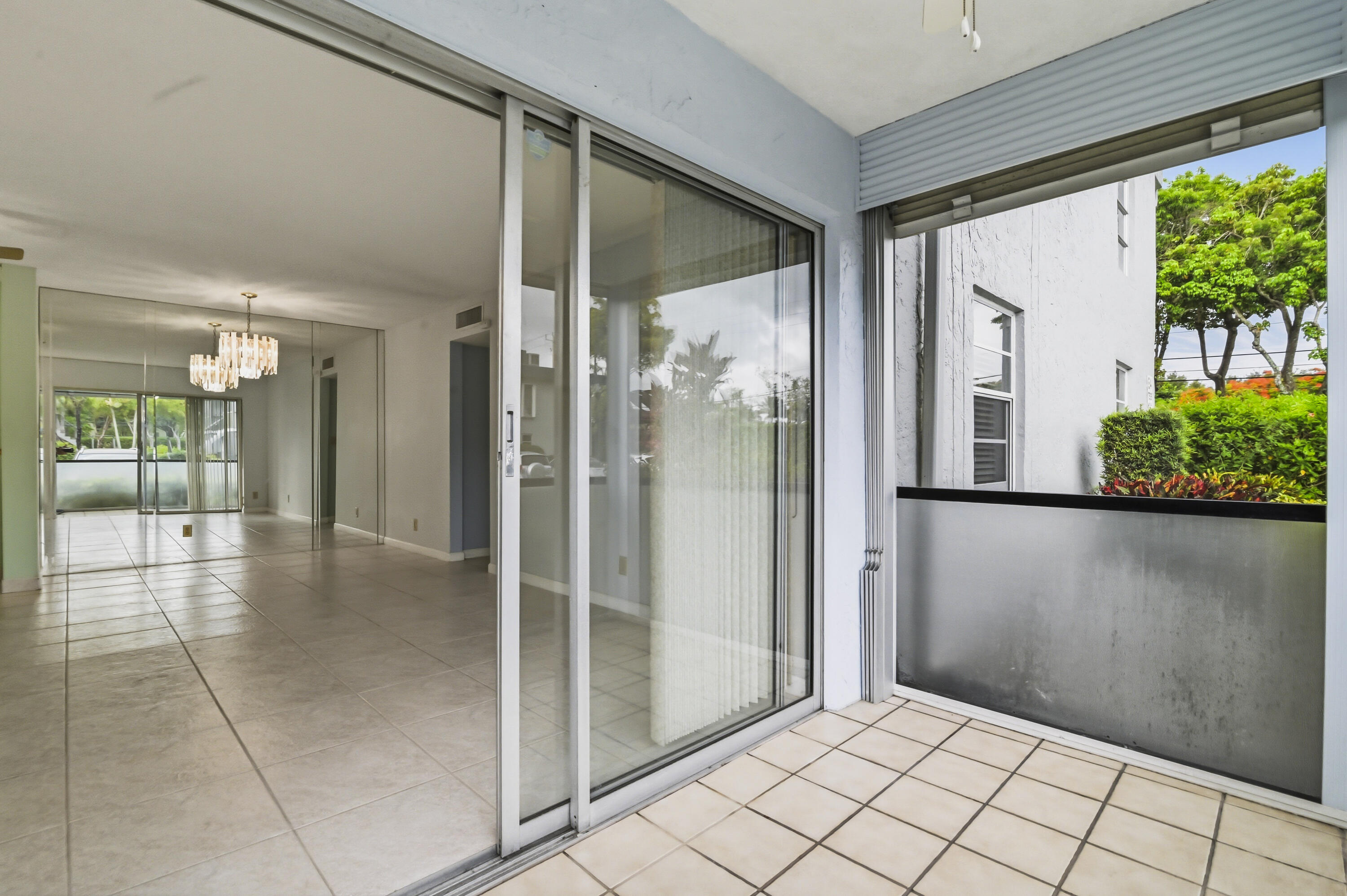 EVERGREEN CONDO - Residential