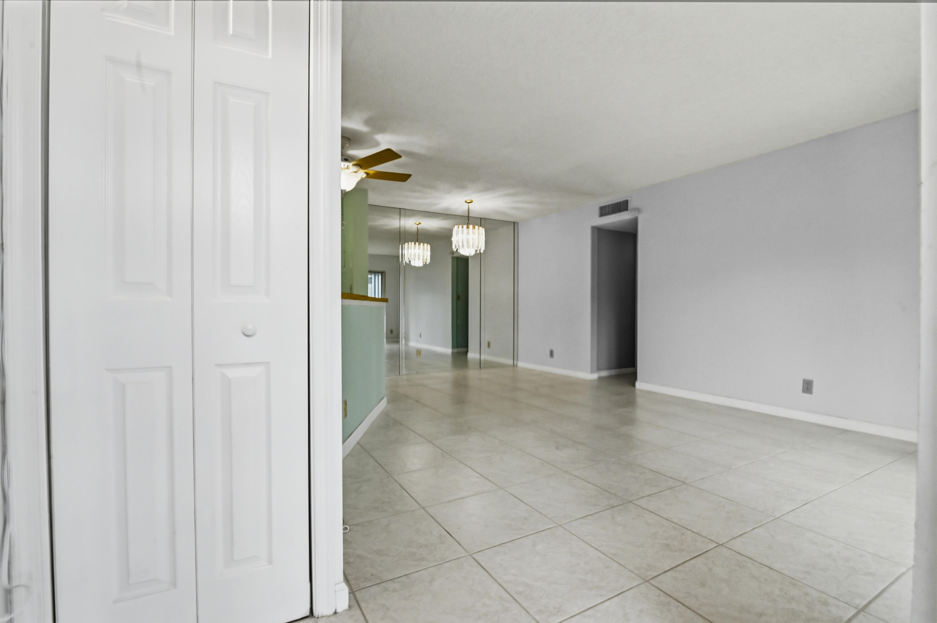 EVERGREEN CONDO - Residential