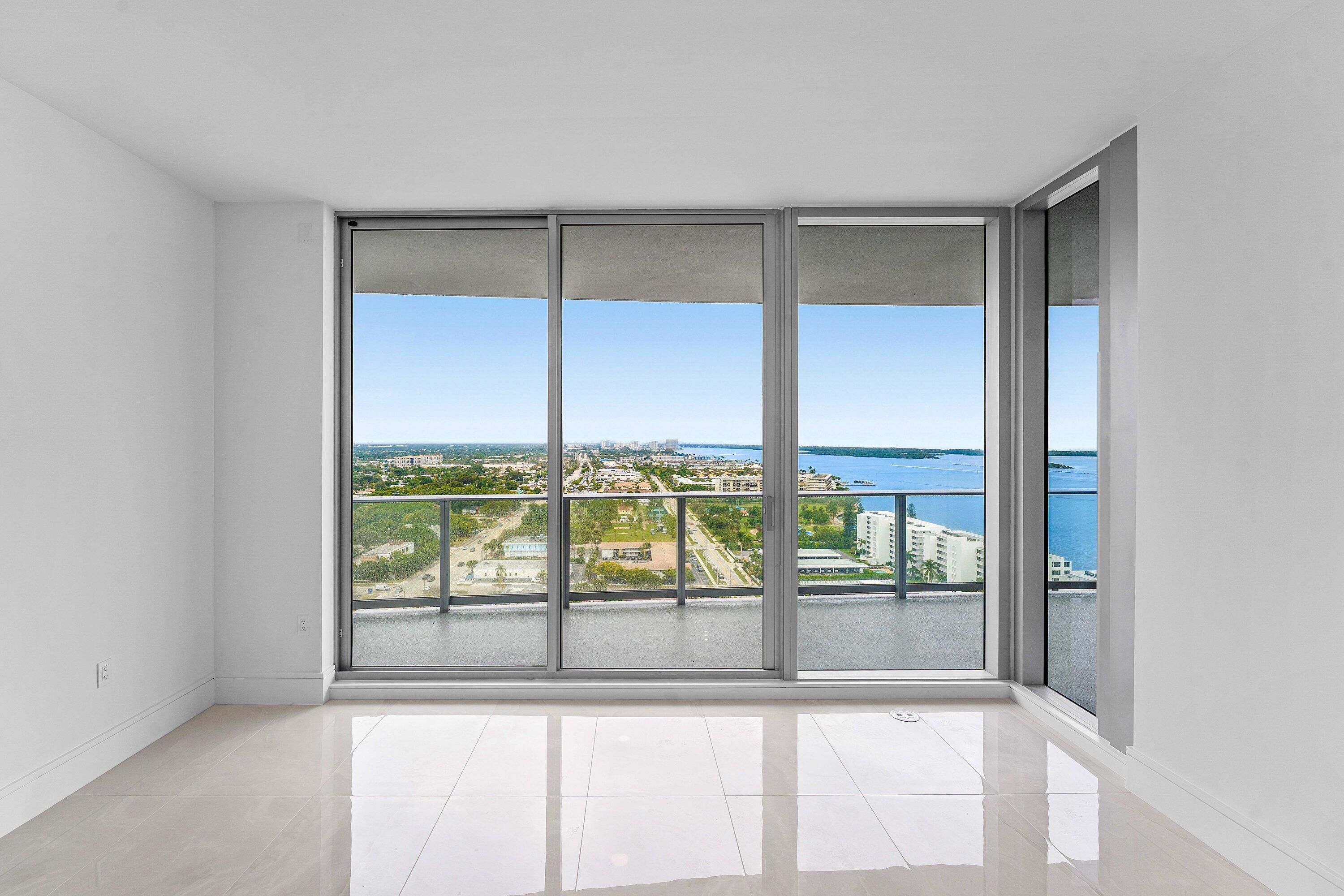Nautilus 220 Condominium - Residential