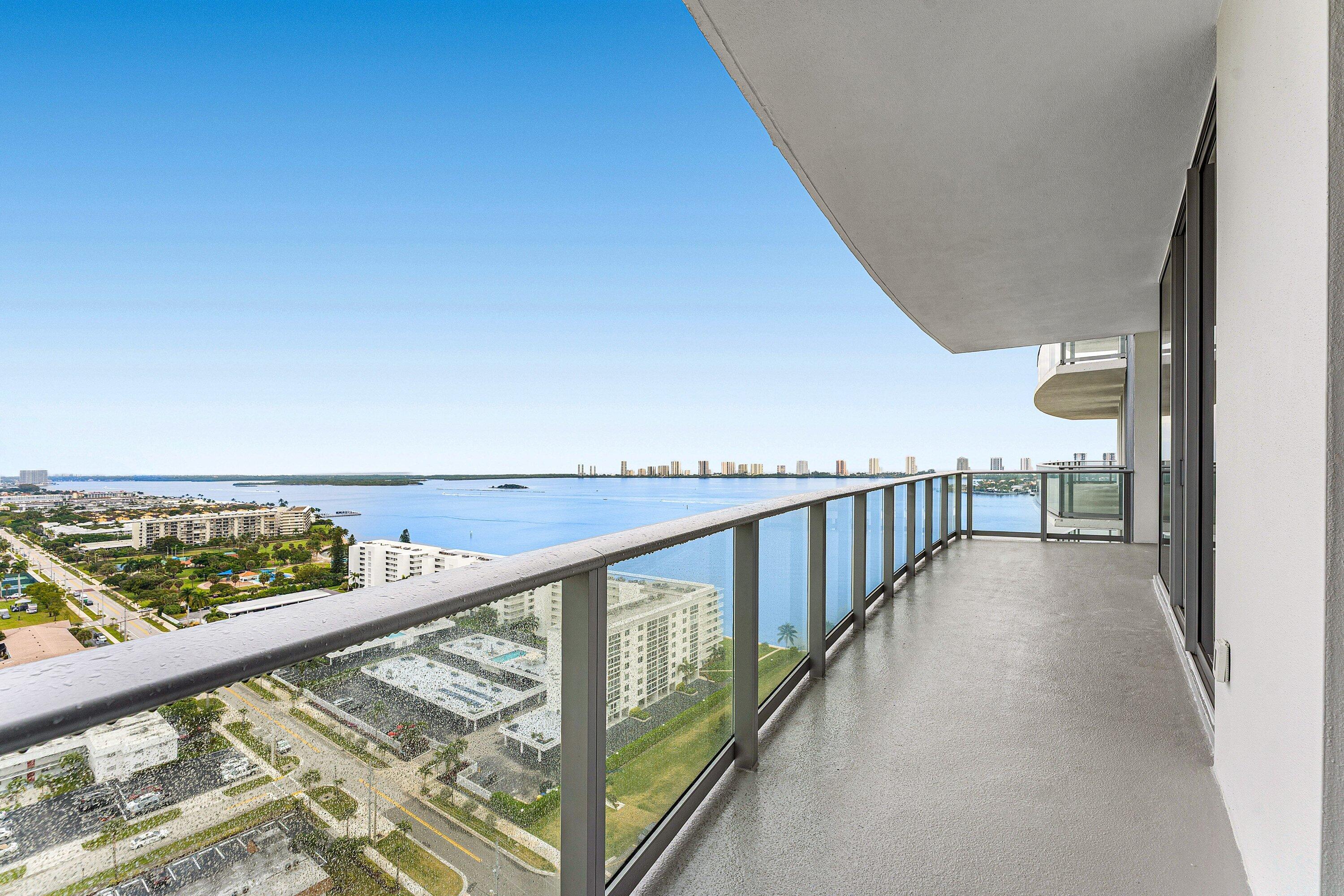 Nautilus 220 Condominium - Residential