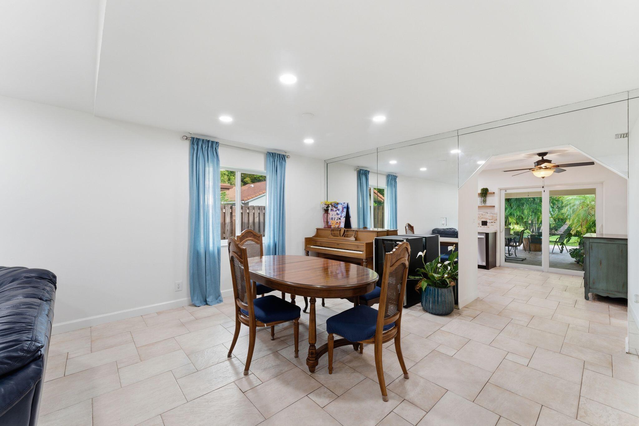 SPRINGS PARK - Residential