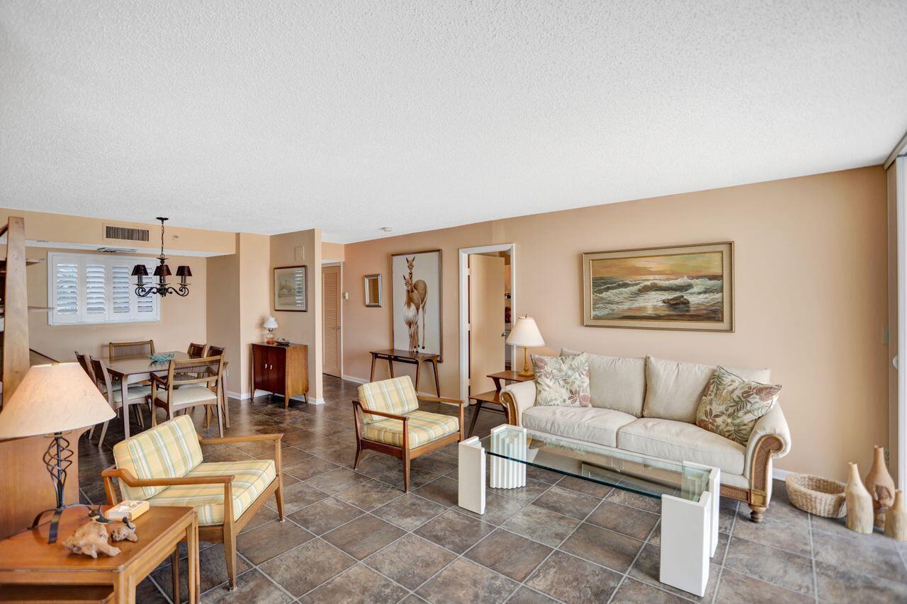 OCEAN TRAIL CONDO II - Residential