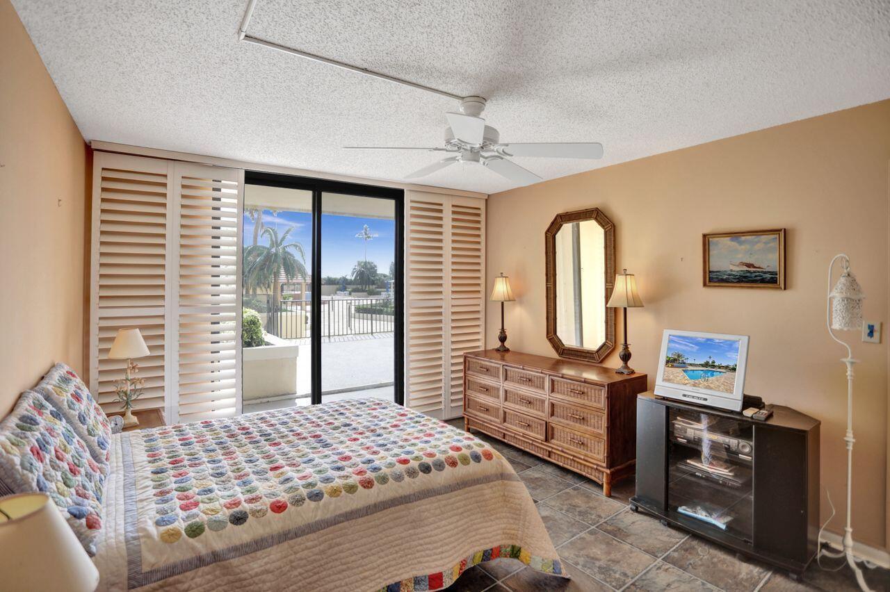 OCEAN TRAIL CONDO II - Residential