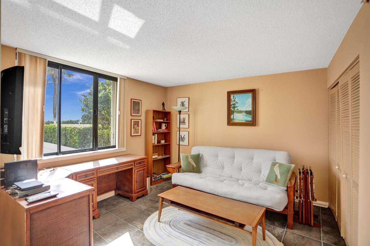 OCEAN TRAIL CONDO II - Residential