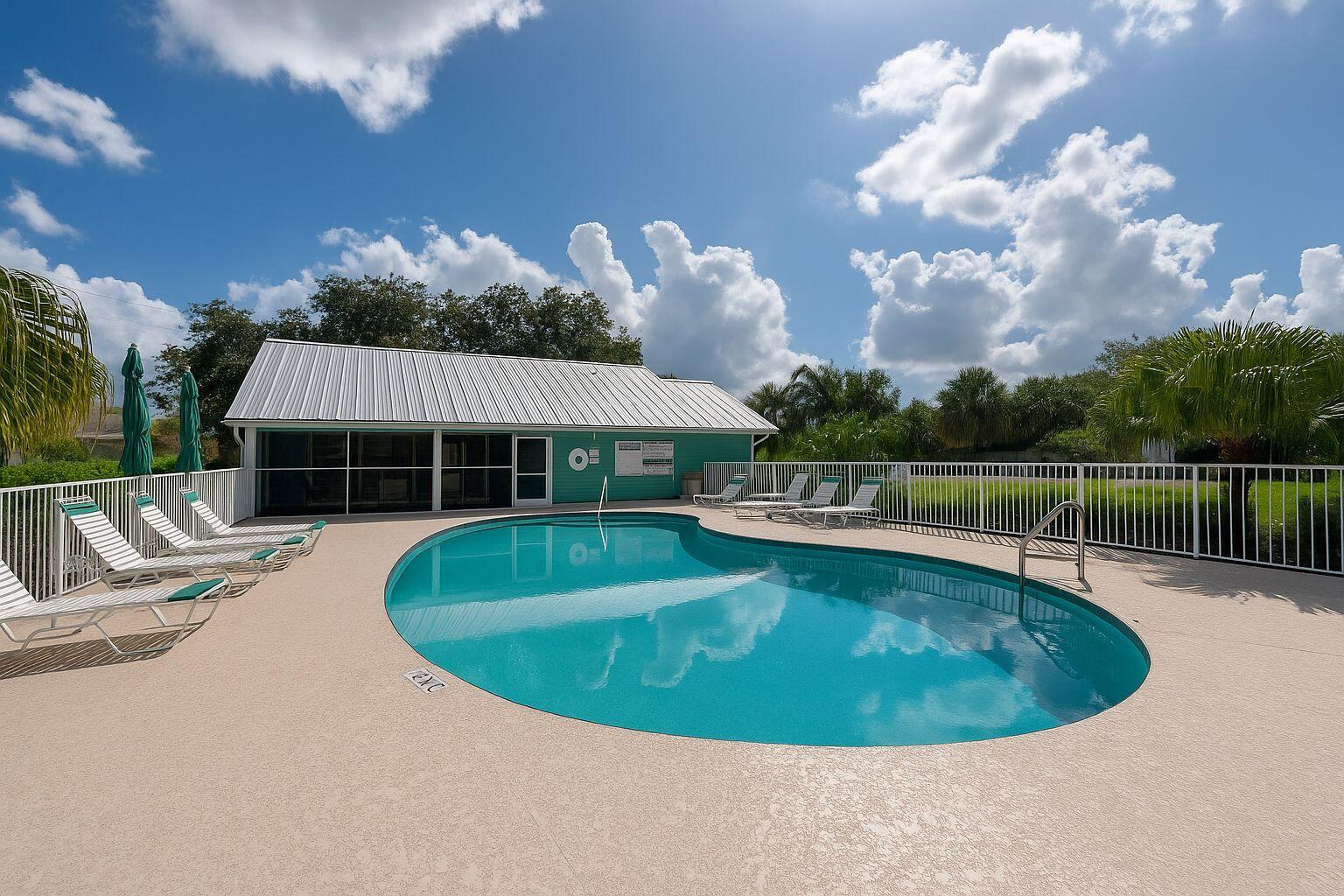 WESTBROOK ISLES CONDOMINIUM - Residential