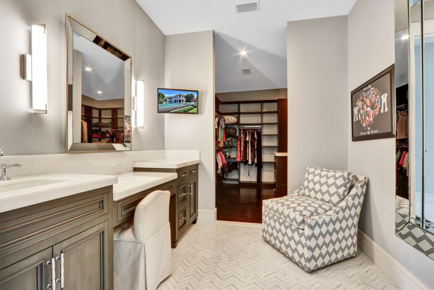 RIVERSIDE ON THE LOXAHATCHEE - Residential