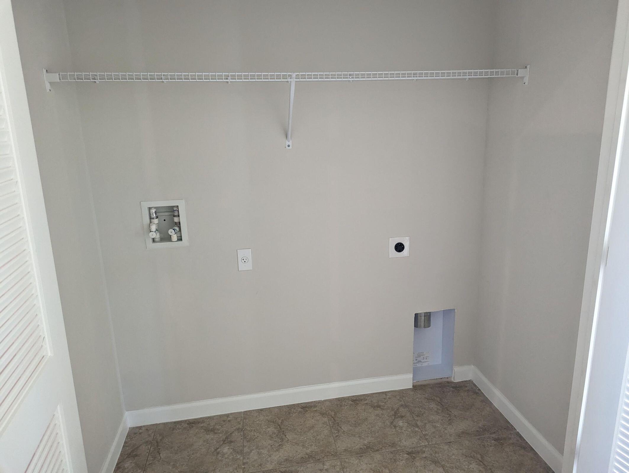 VERANO SOUTH PUD 1 - POD C - PLAT NO. 4 - Residential Lease