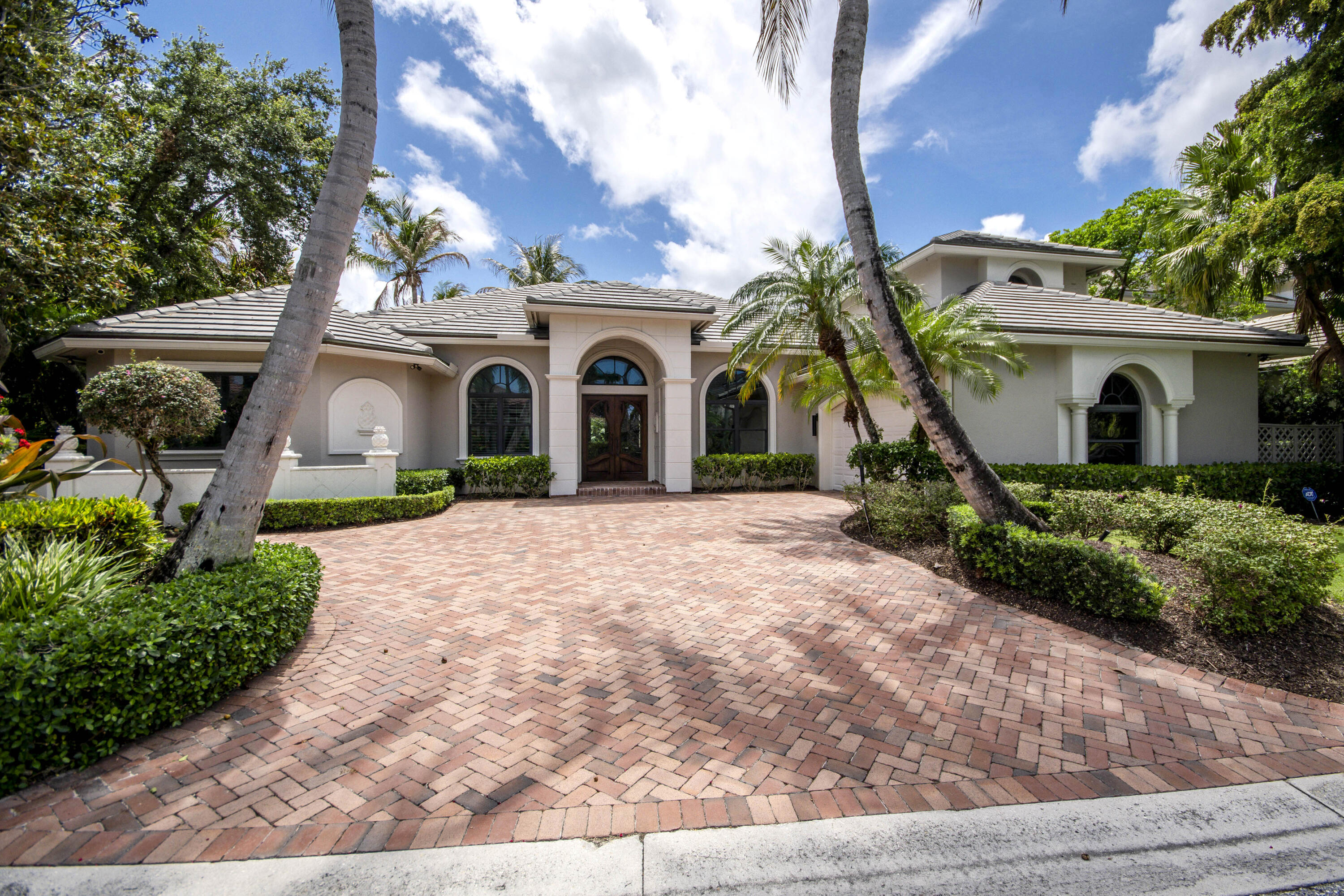 Islands of Jupiter - Residential