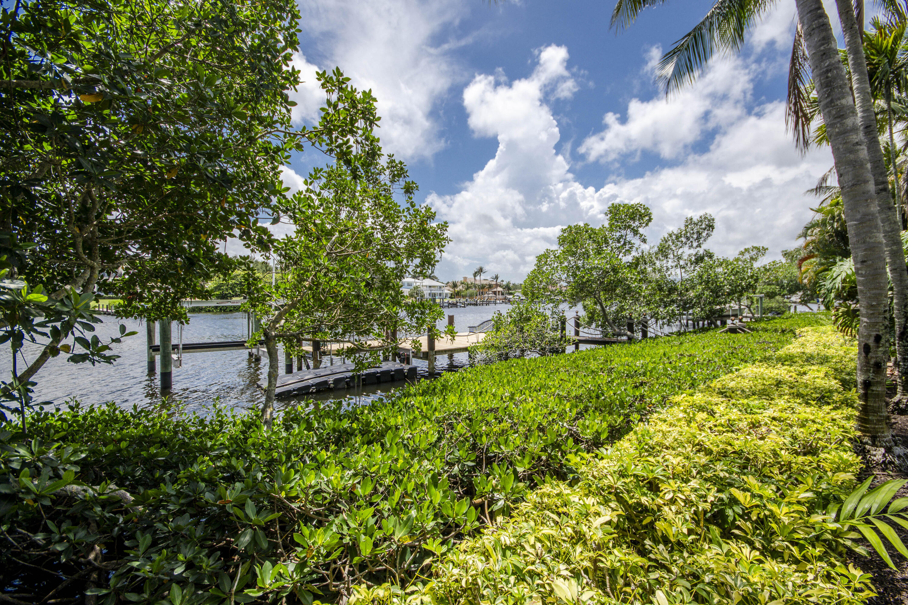 Islands of Jupiter - Residential