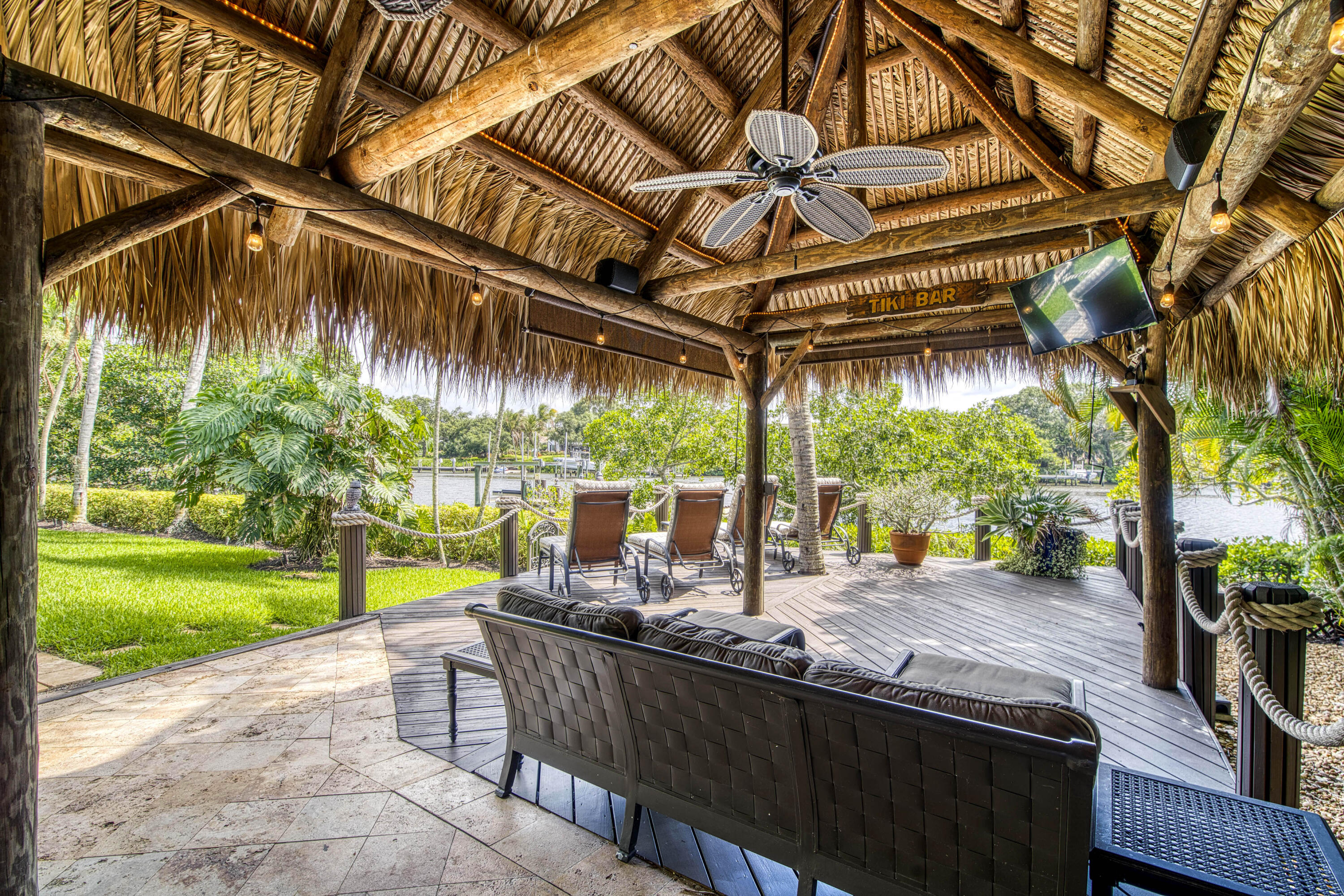 Islands of Jupiter - Residential