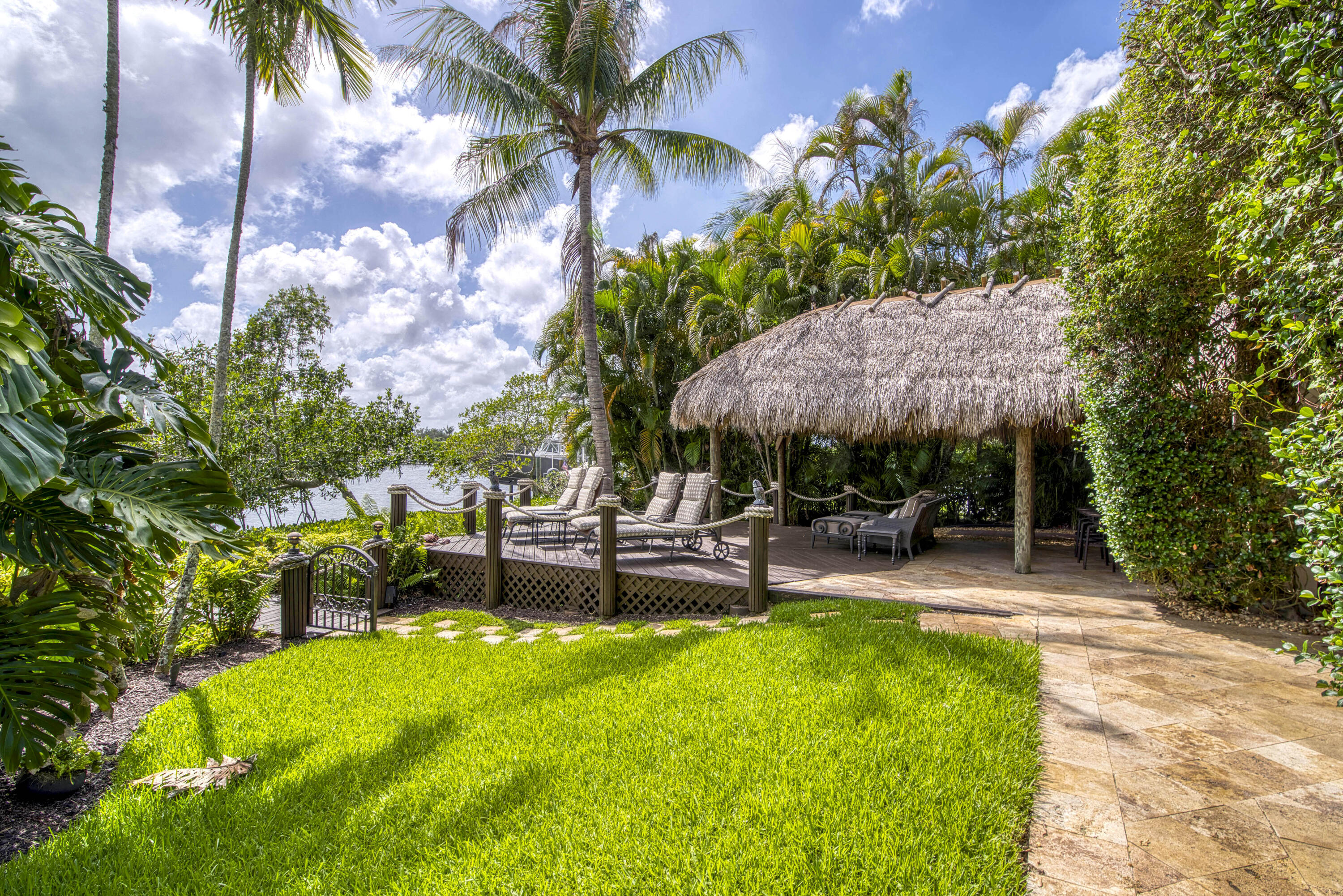 Islands of Jupiter - Residential