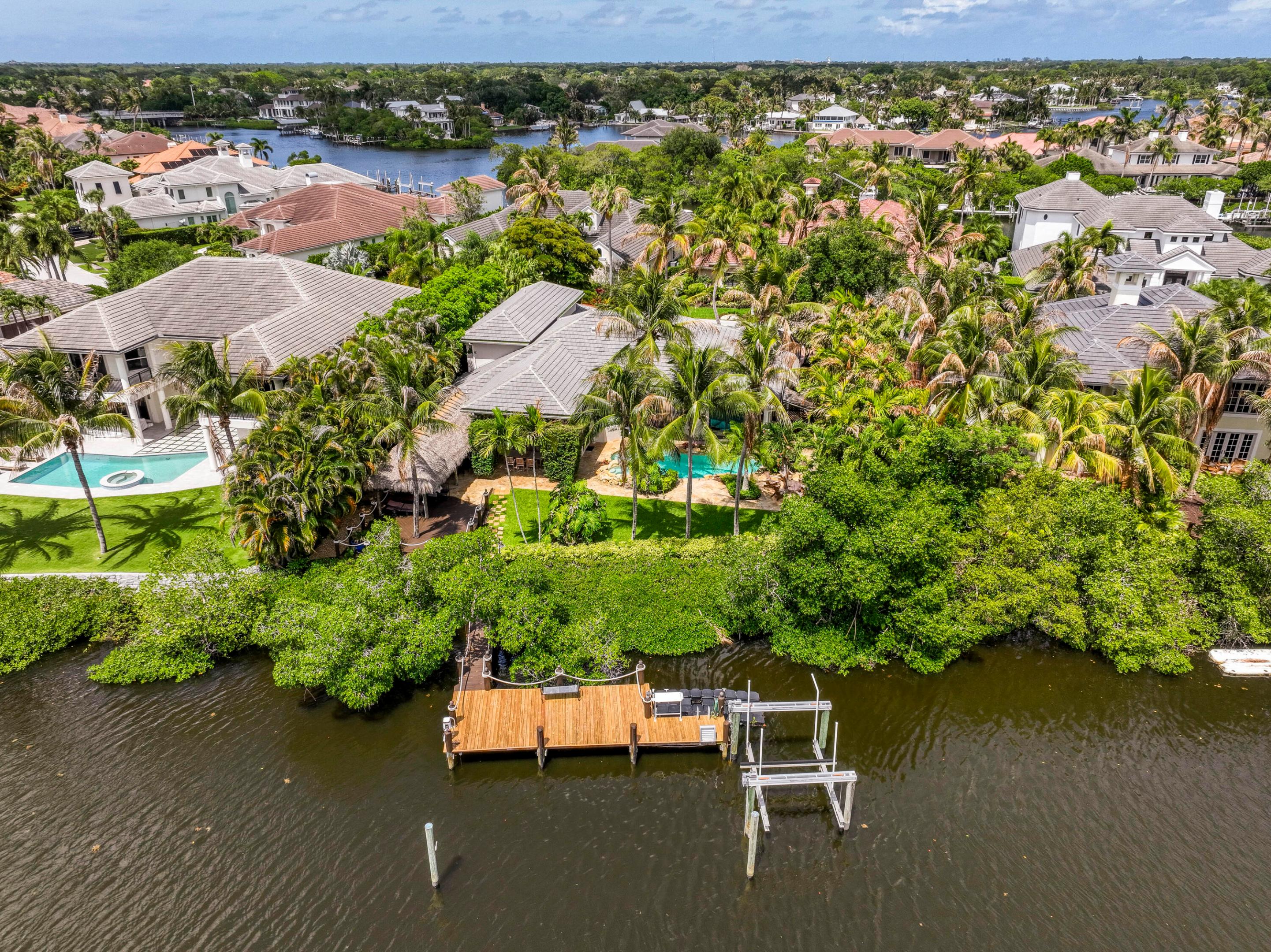 Islands of Jupiter - Residential