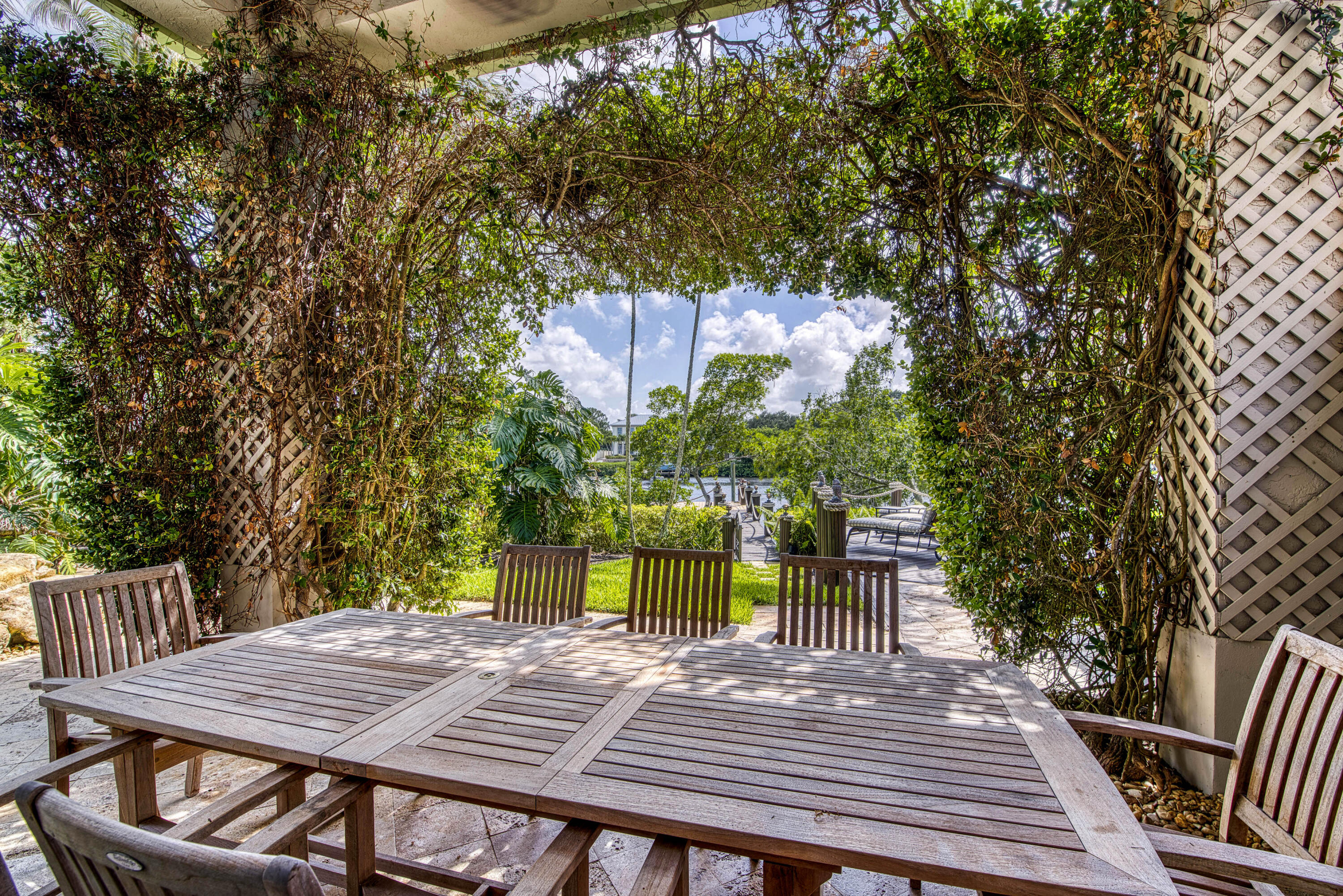 Islands of Jupiter - Residential