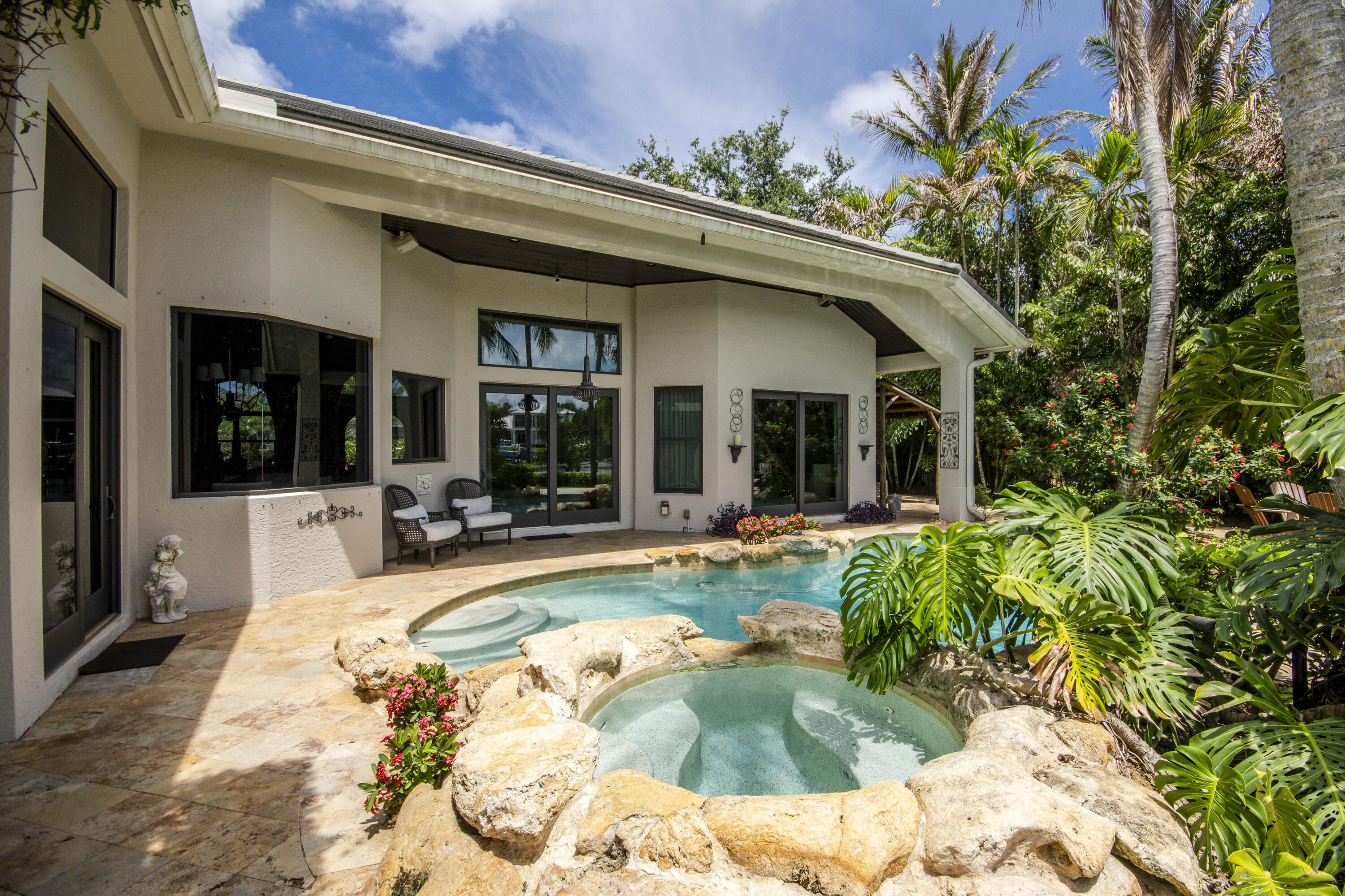 Islands of Jupiter - Residential