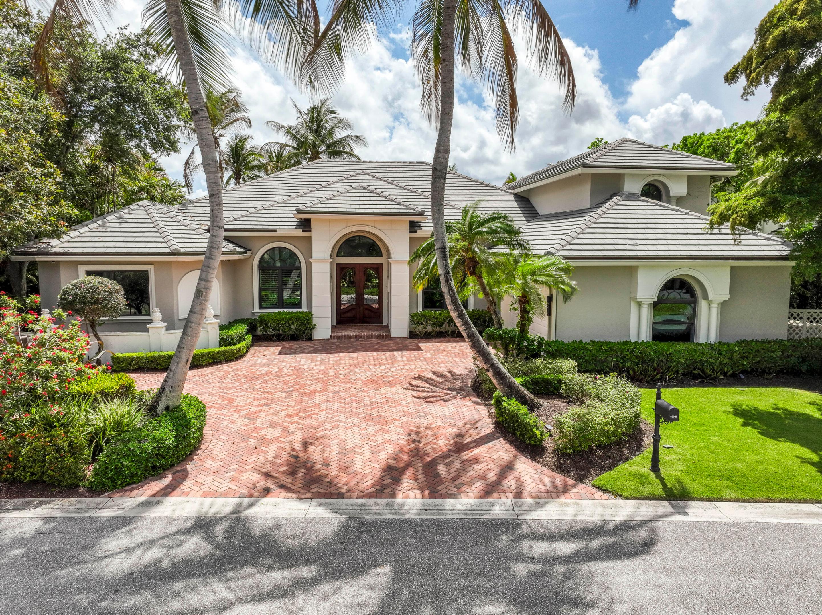 Islands of Jupiter - Residential