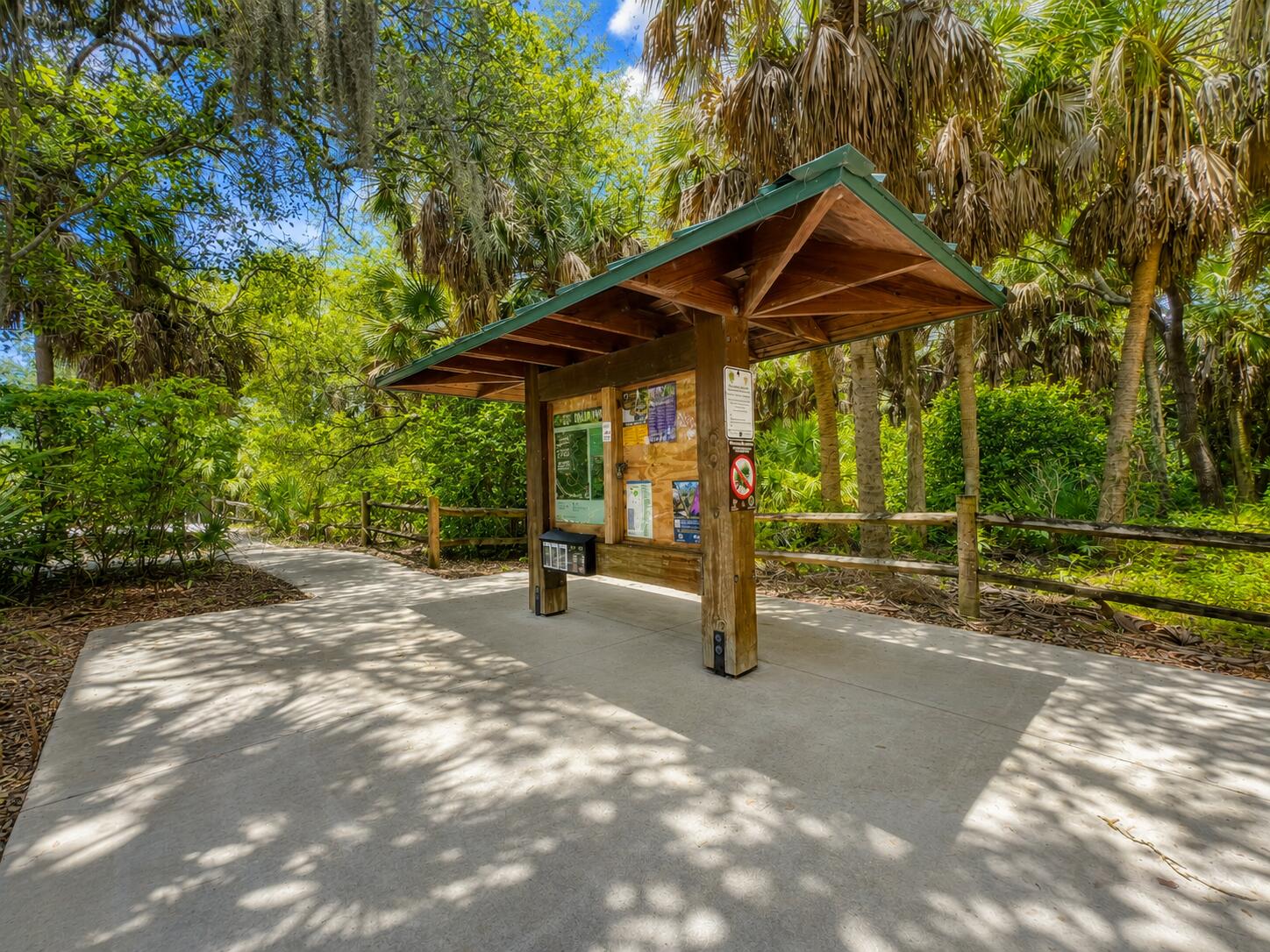 DELRAY OAKS CONDO - Residential