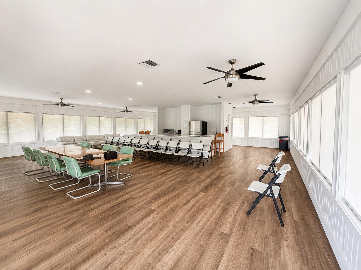 DELRAY OAKS CONDO - Residential