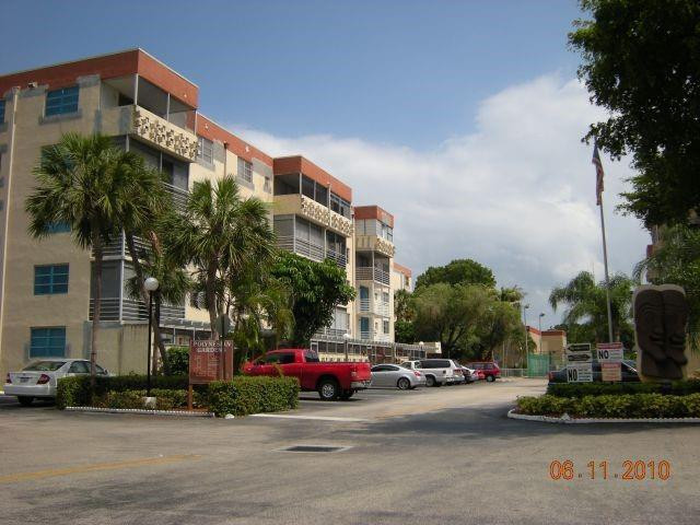 POLINESIAN GARDENS - Residential