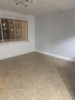 VILLAGE GREEN COVENTRY CONDO - Residential Lease