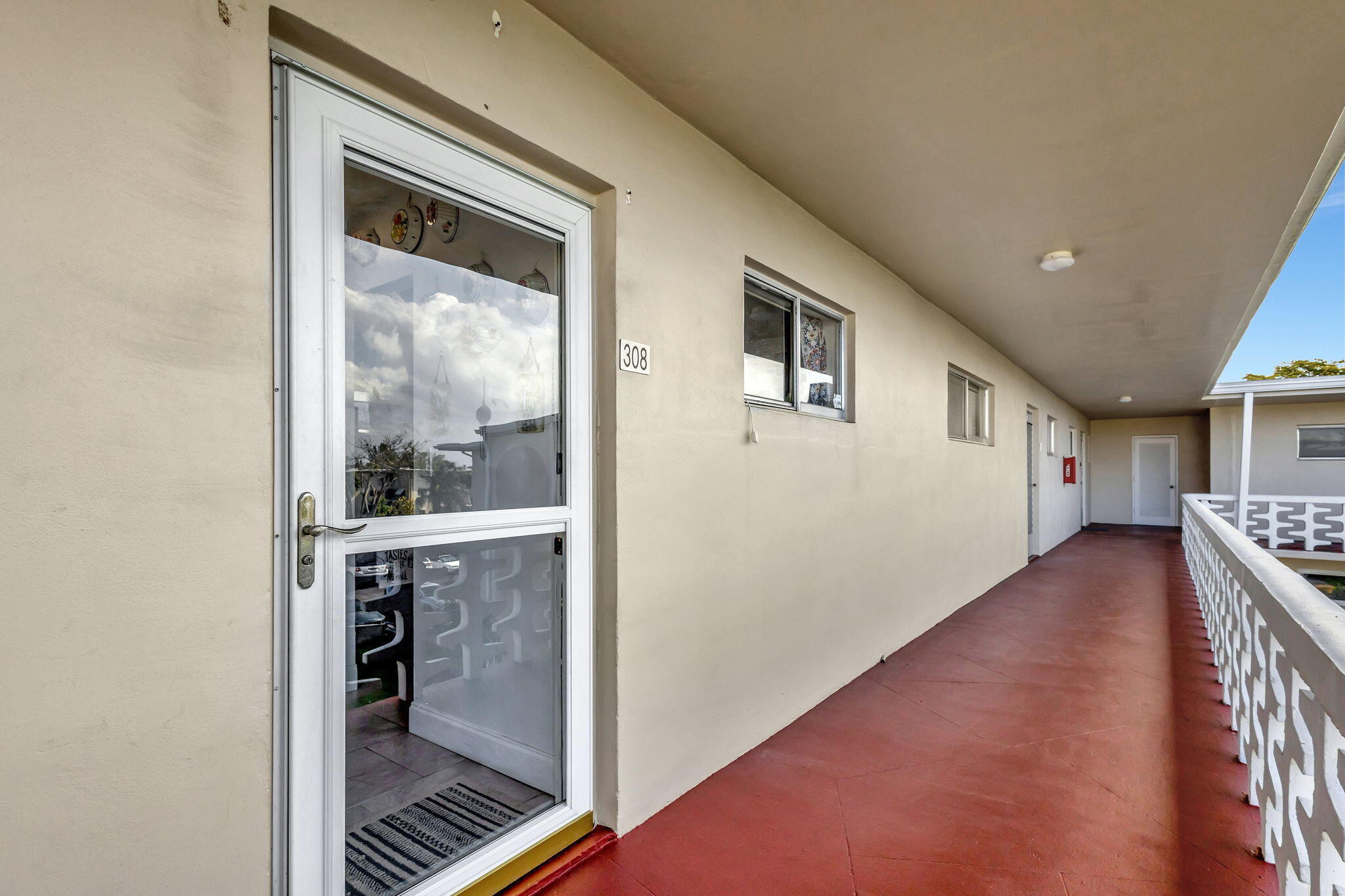 LAKE CLARKE GARDENS CONDO 22 - Residential