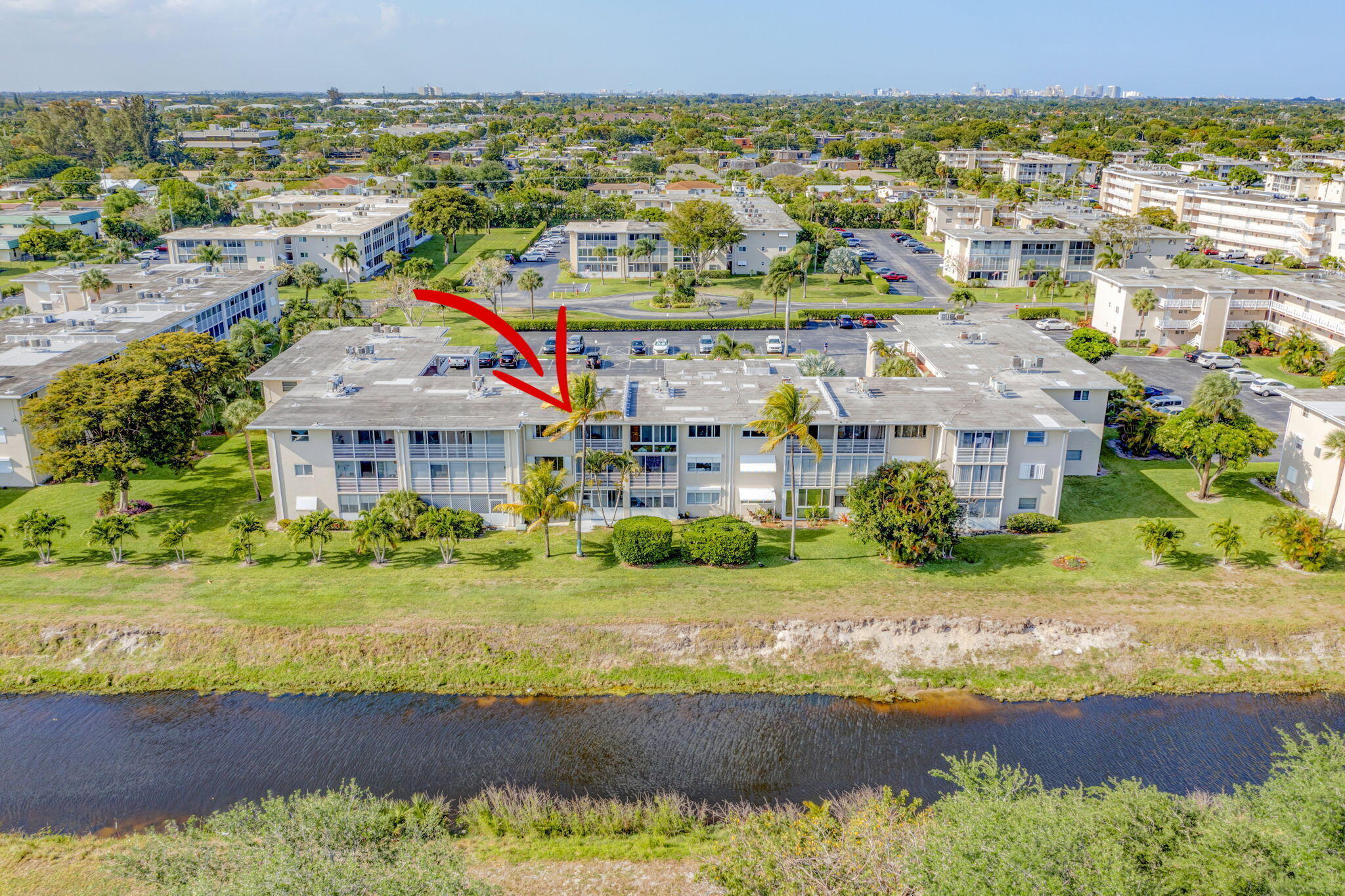 LAKE CLARKE GARDENS CONDO 22 - Residential