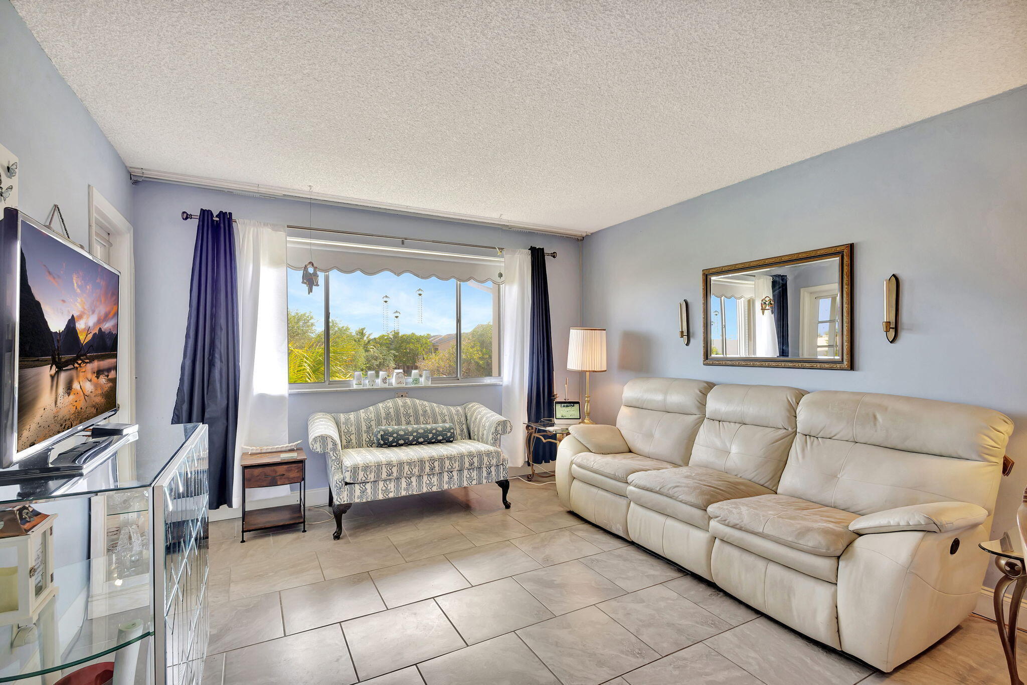 LAKE CLARKE GARDENS CONDO 22 - Residential