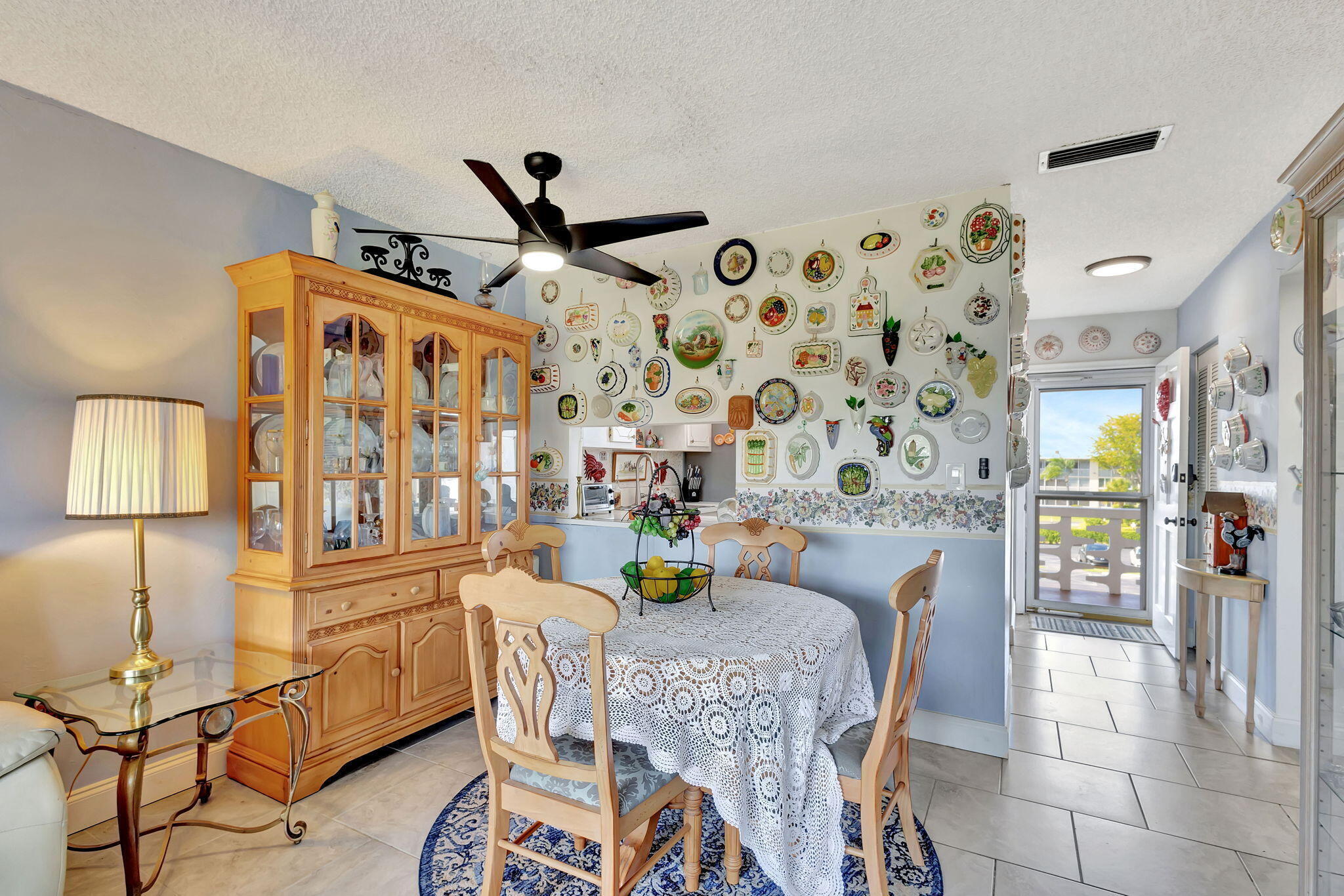 LAKE CLARKE GARDENS CONDO 22 - Residential