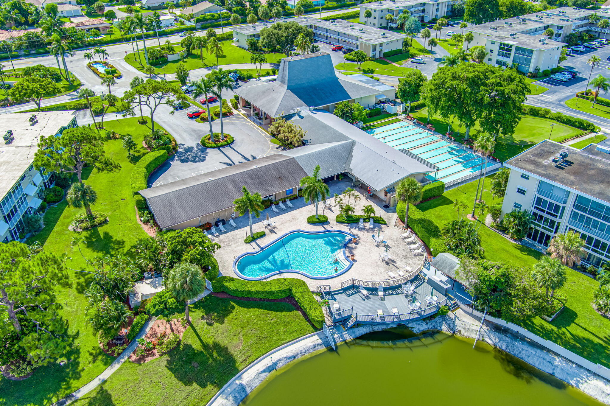 LAKE CLARKE GARDENS CONDO 22 - Residential