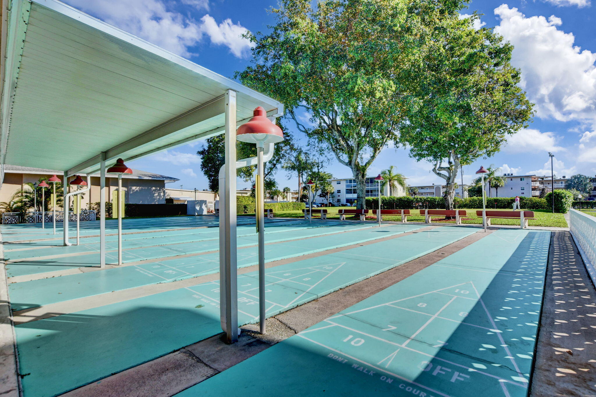 LAKE CLARKE GARDENS CONDO 22 - Residential