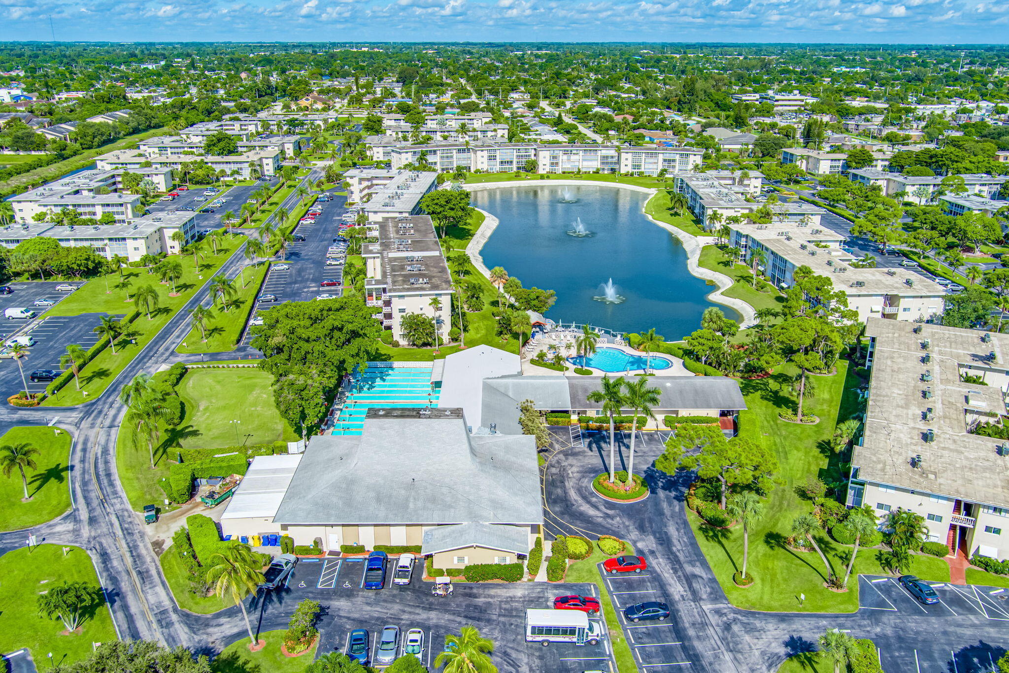 LAKE CLARKE GARDENS CONDO 22 - Residential