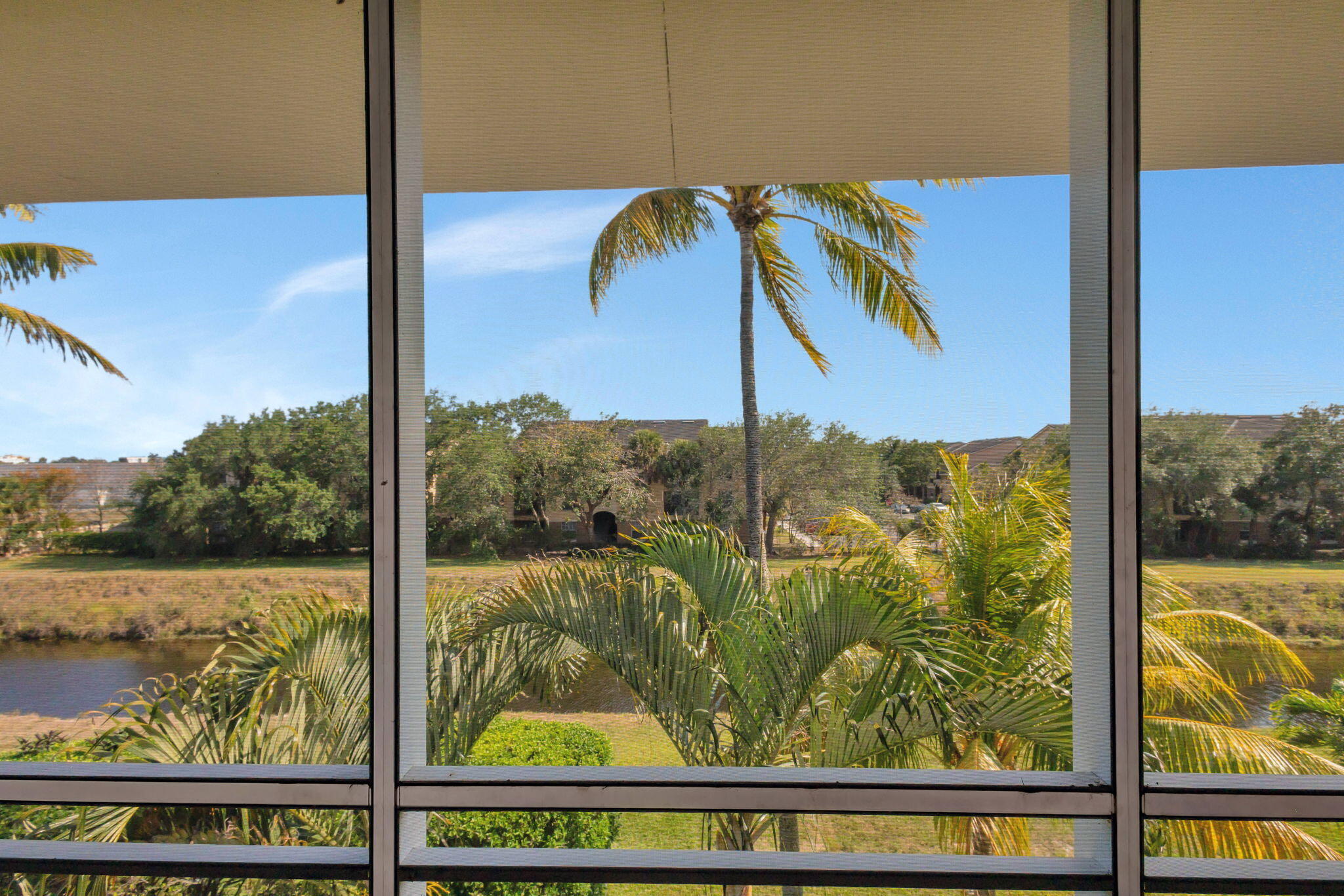 LAKE CLARKE GARDENS CONDO 22 - Residential