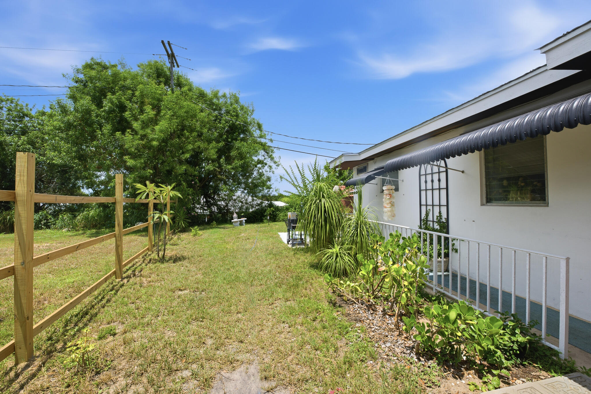 VERO BEACH HIGHLANDS UNIT 1 - Residential