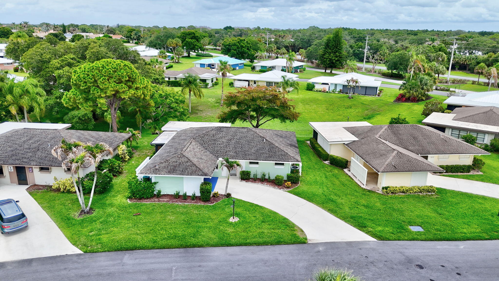 FAIRWAY VILLAS OF MILES GRANT CONDO - Residential