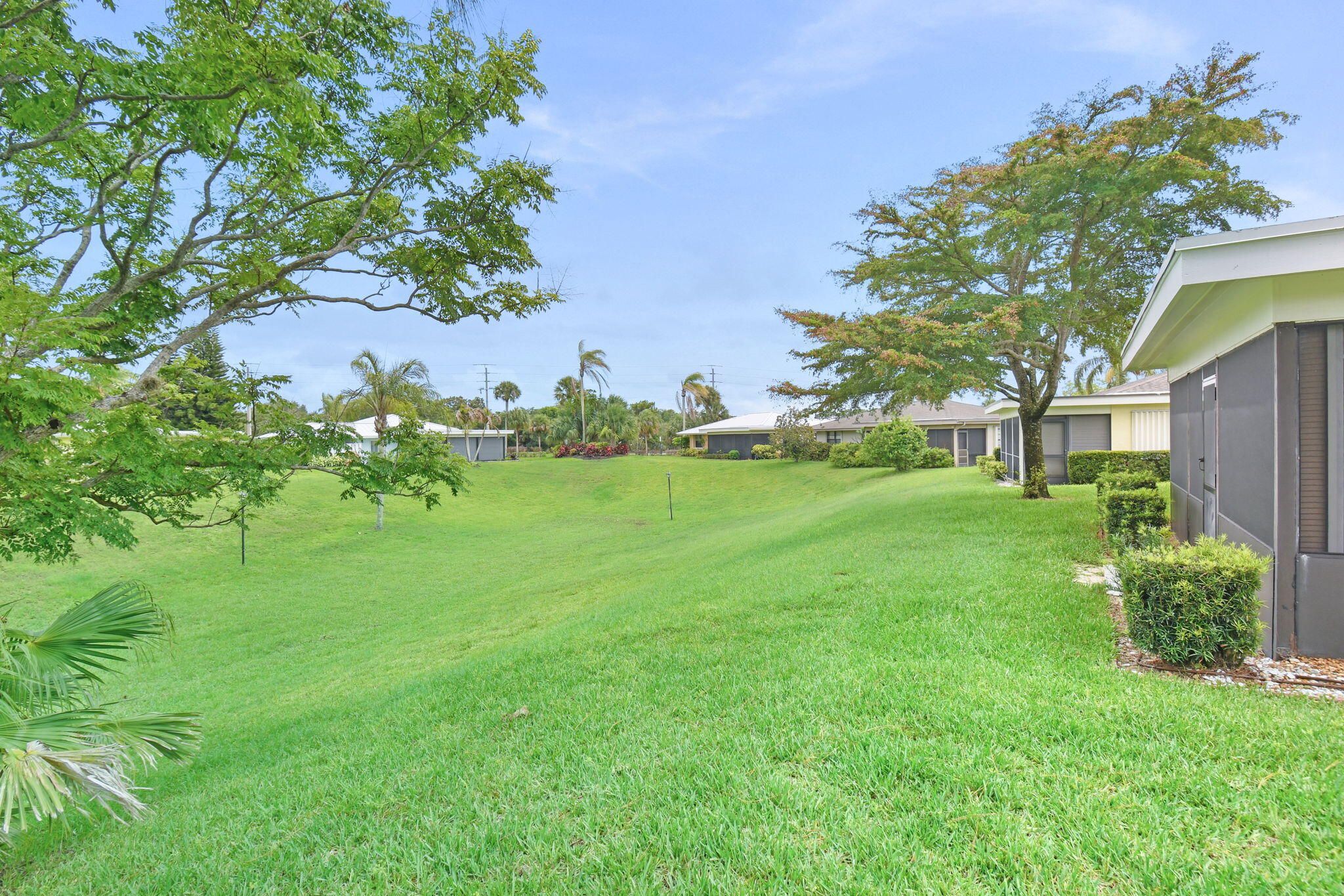 FAIRWAY VILLAS OF MILES GRANT CONDO - Residential