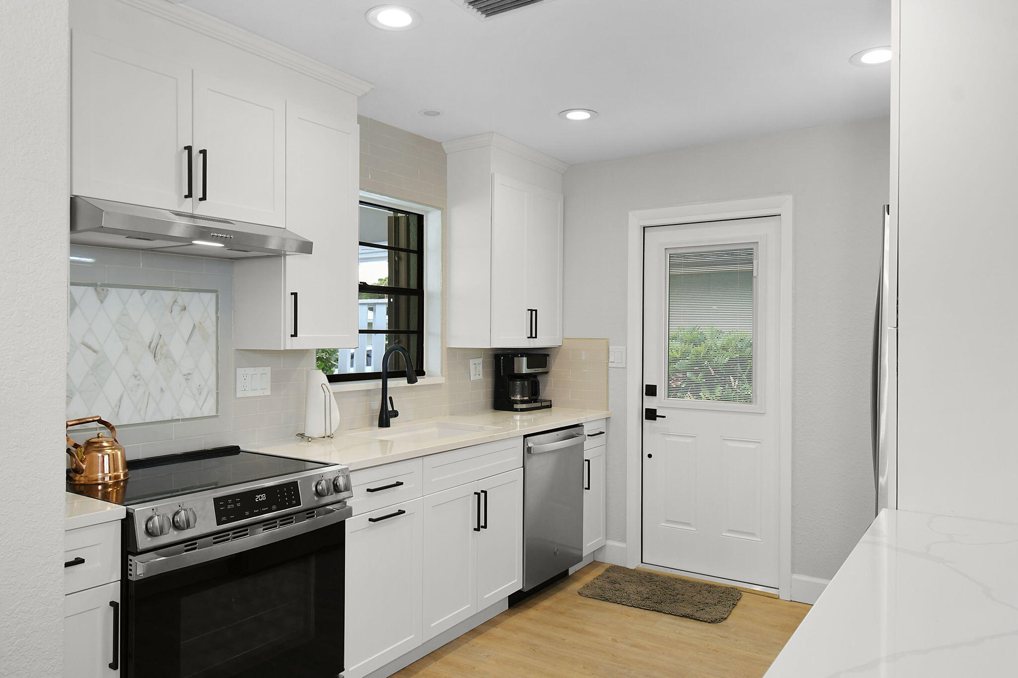 FAIRWAY VILLAS OF MILES GRANT CONDO - Residential