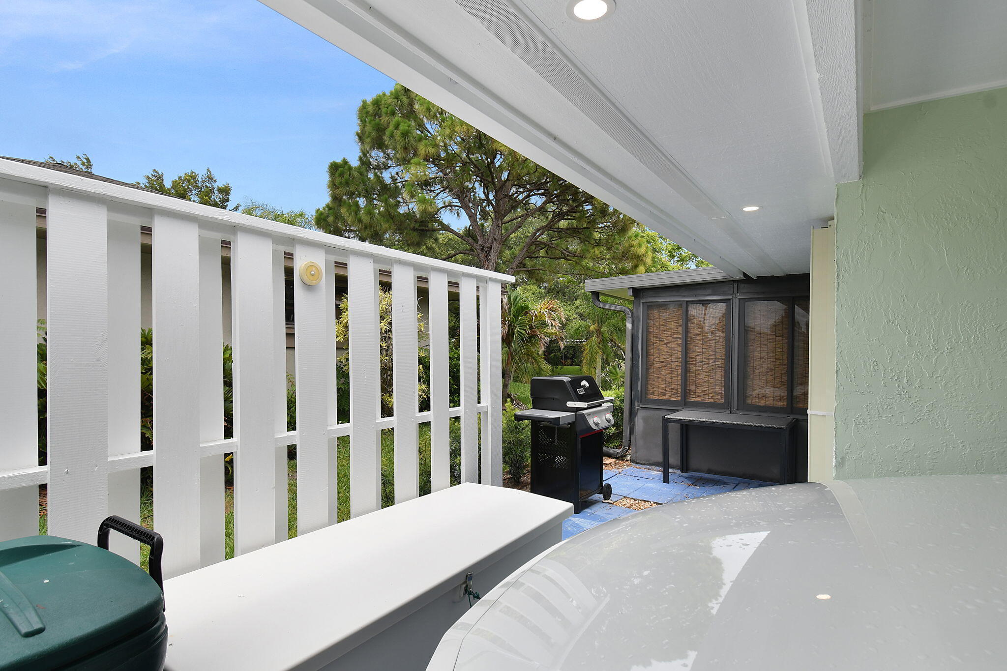 FAIRWAY VILLAS OF MILES GRANT CONDO - Residential