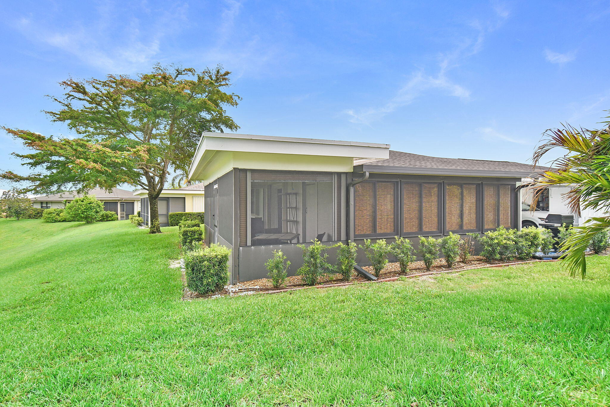 FAIRWAY VILLAS OF MILES GRANT CONDO - Residential