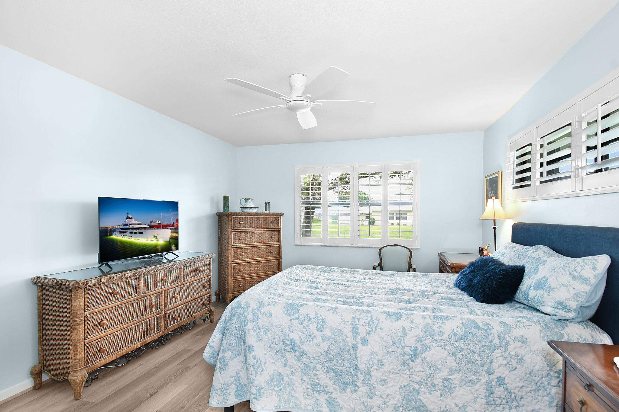 FAIRWAY VILLAS OF MILES GRANT CONDO - Residential