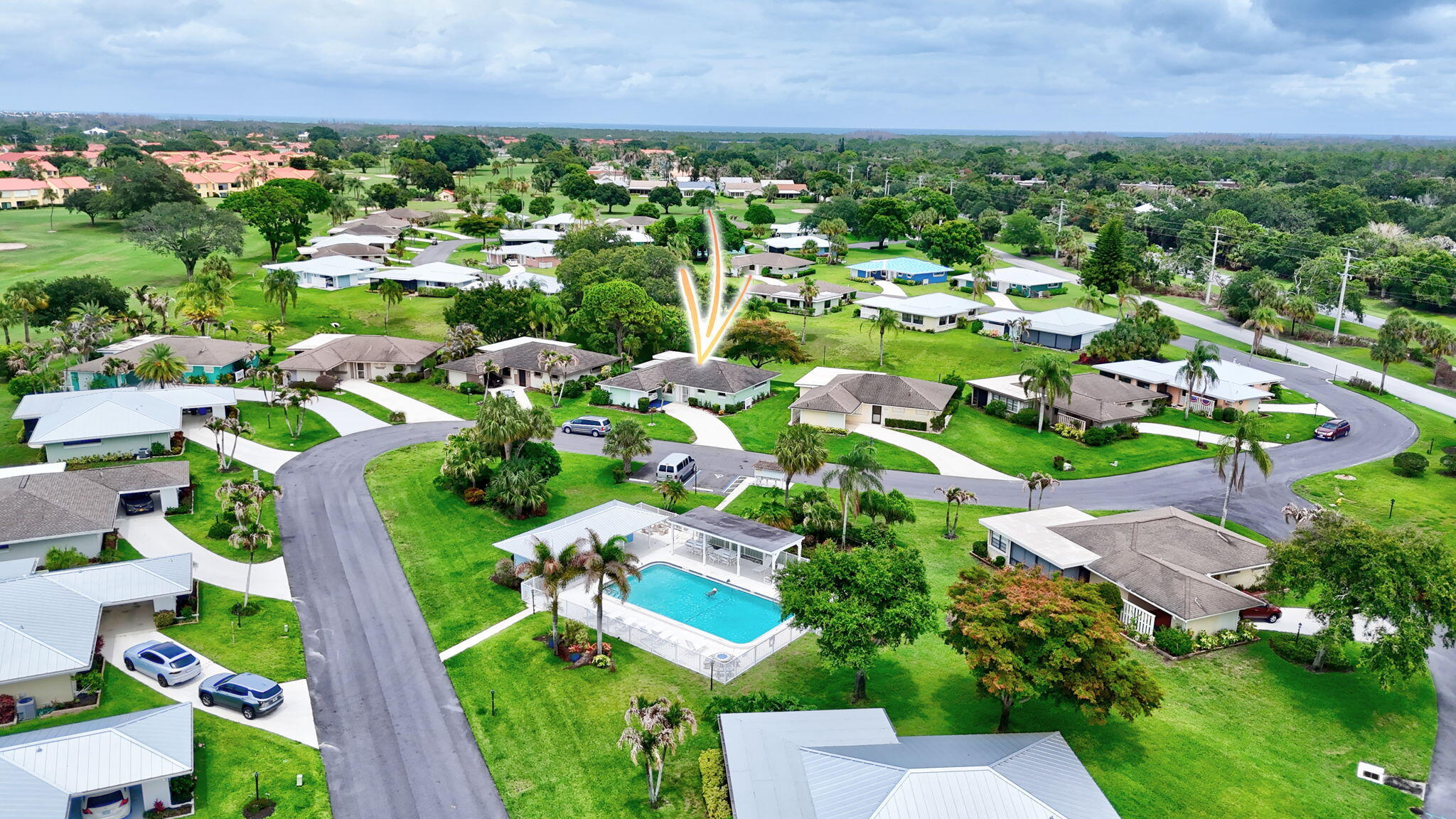 FAIRWAY VILLAS OF MILES GRANT CONDO - Residential