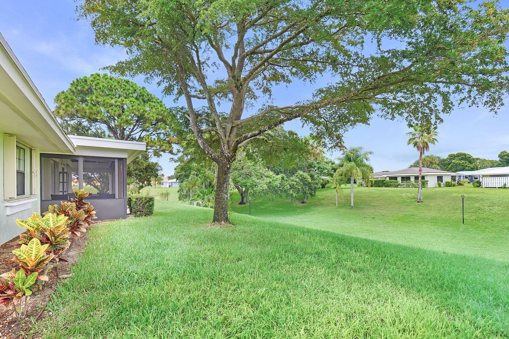 FAIRWAY VILLAS OF MILES GRANT CONDO - Residential