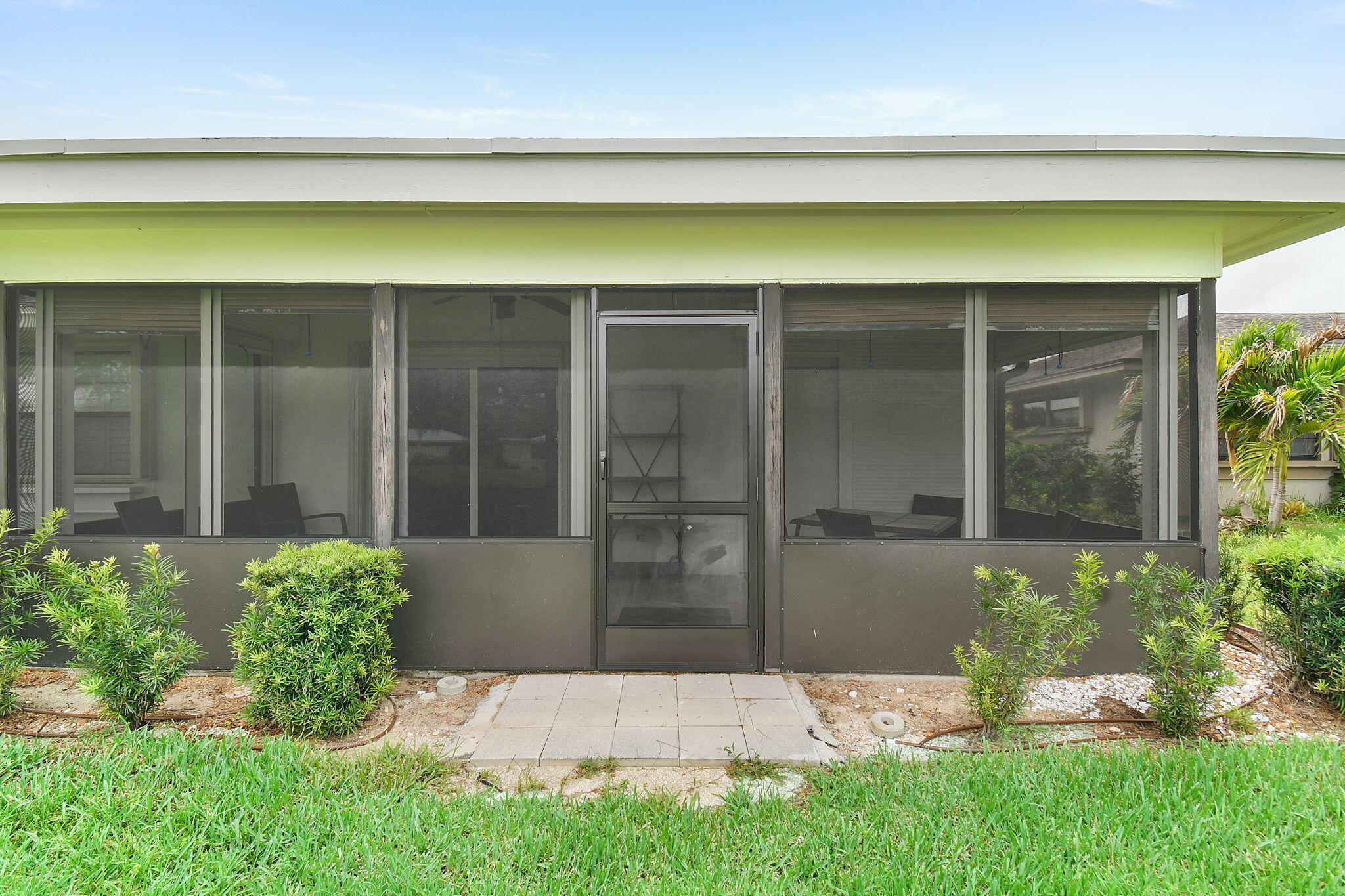 FAIRWAY VILLAS OF MILES GRANT CONDO - Residential