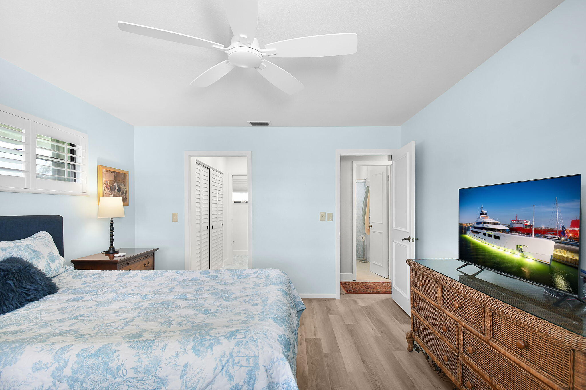 FAIRWAY VILLAS OF MILES GRANT CONDO - Residential