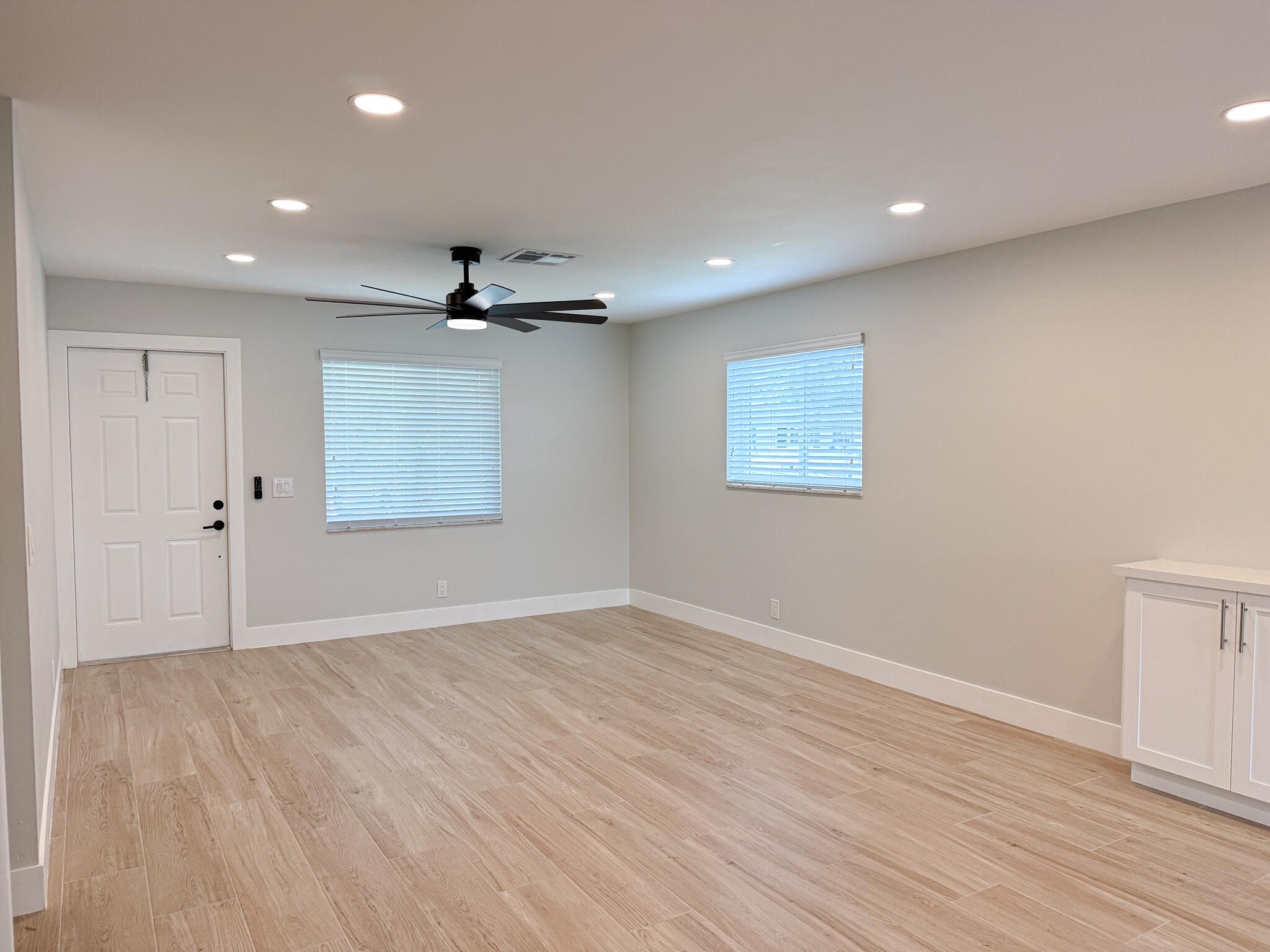 PALM BEACH FARMS CO 3 - Residential