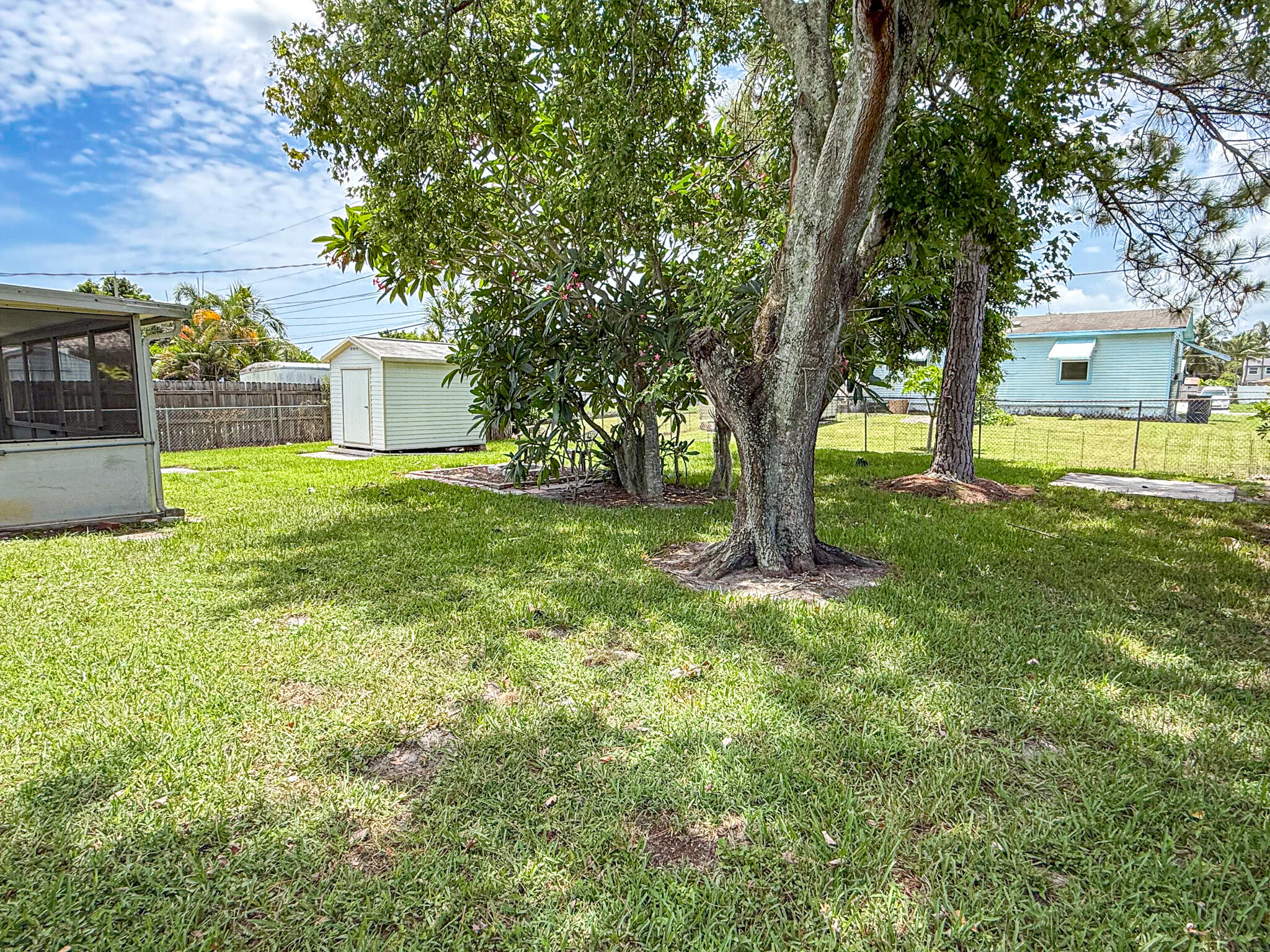 PALM BEACH FARMS CO 3 - Residential