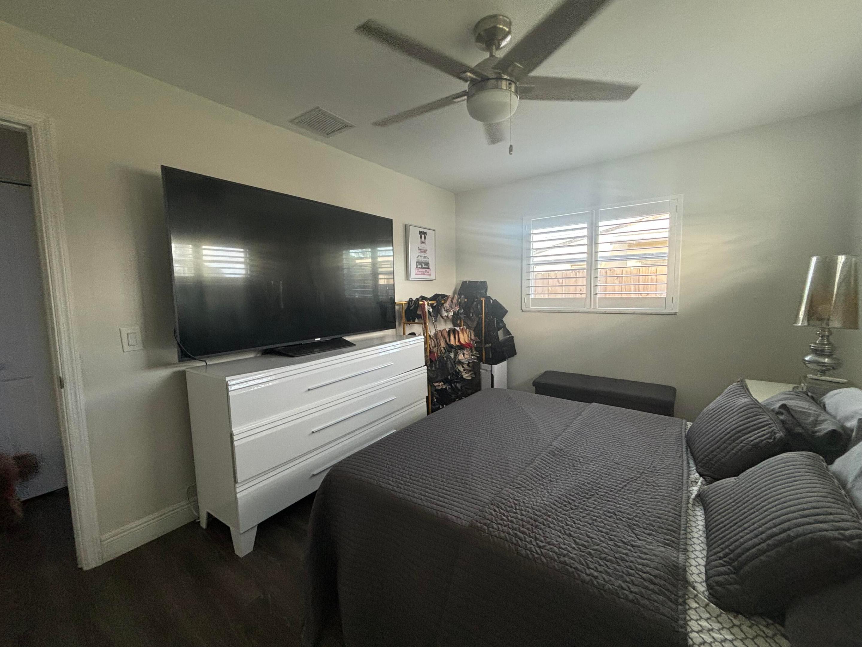 PINECREST CONDO - Residential