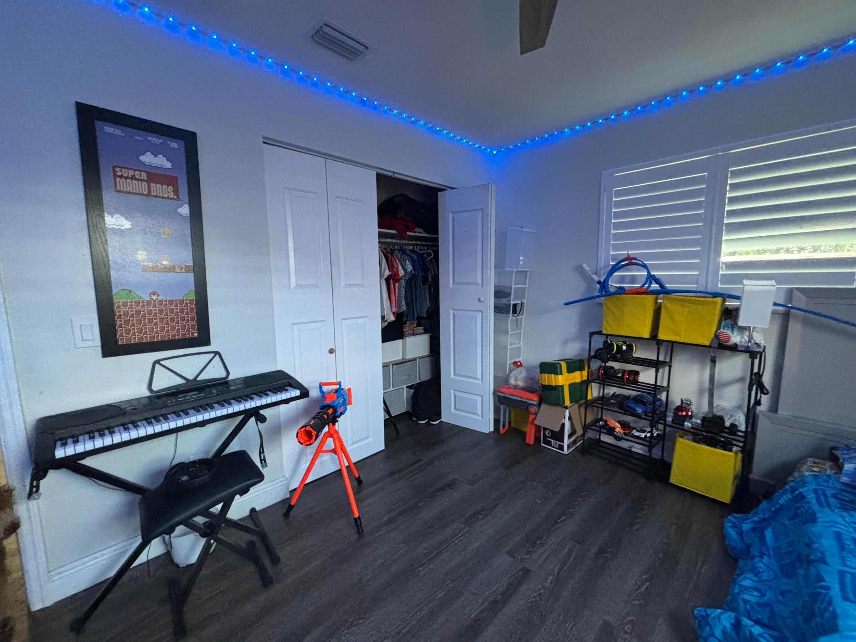 PINECREST CONDO - Residential