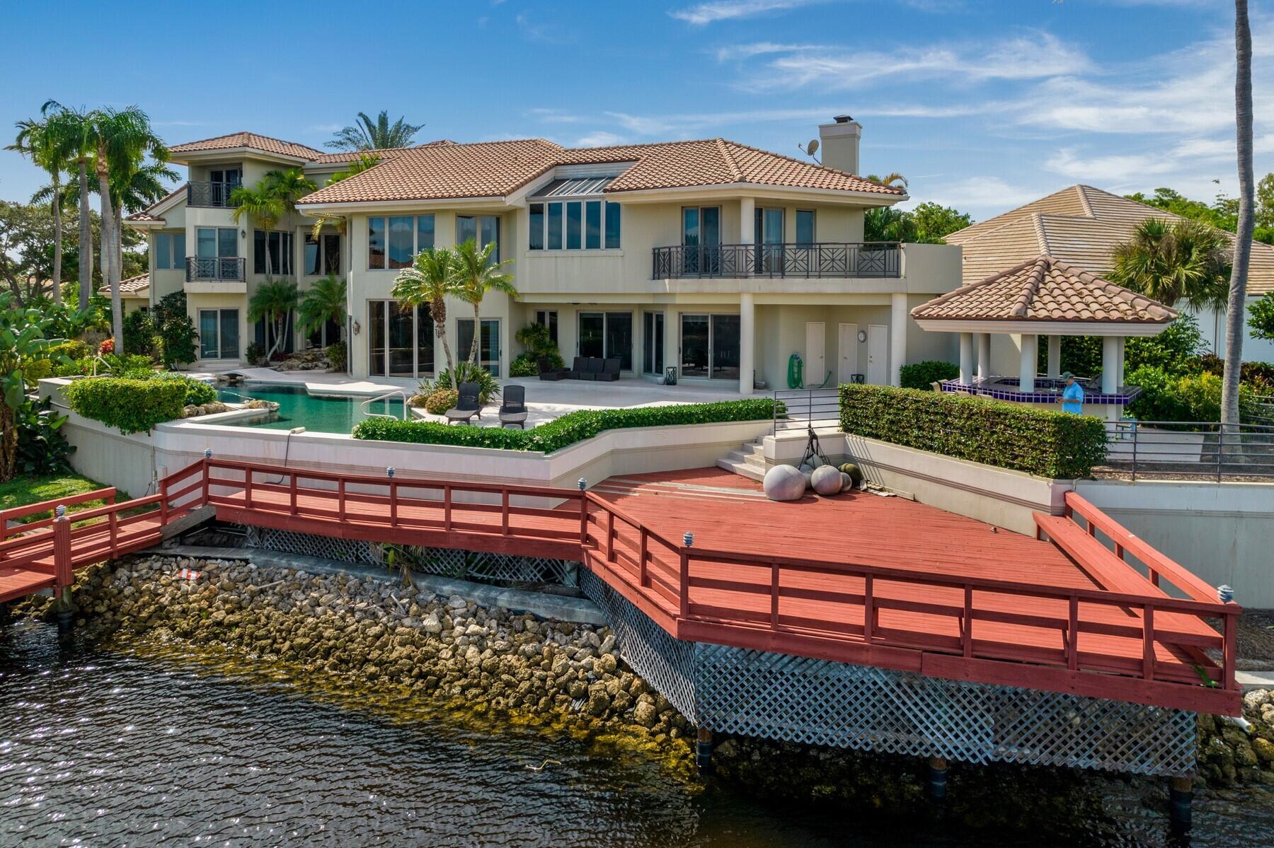 Admirals Cove - Residential