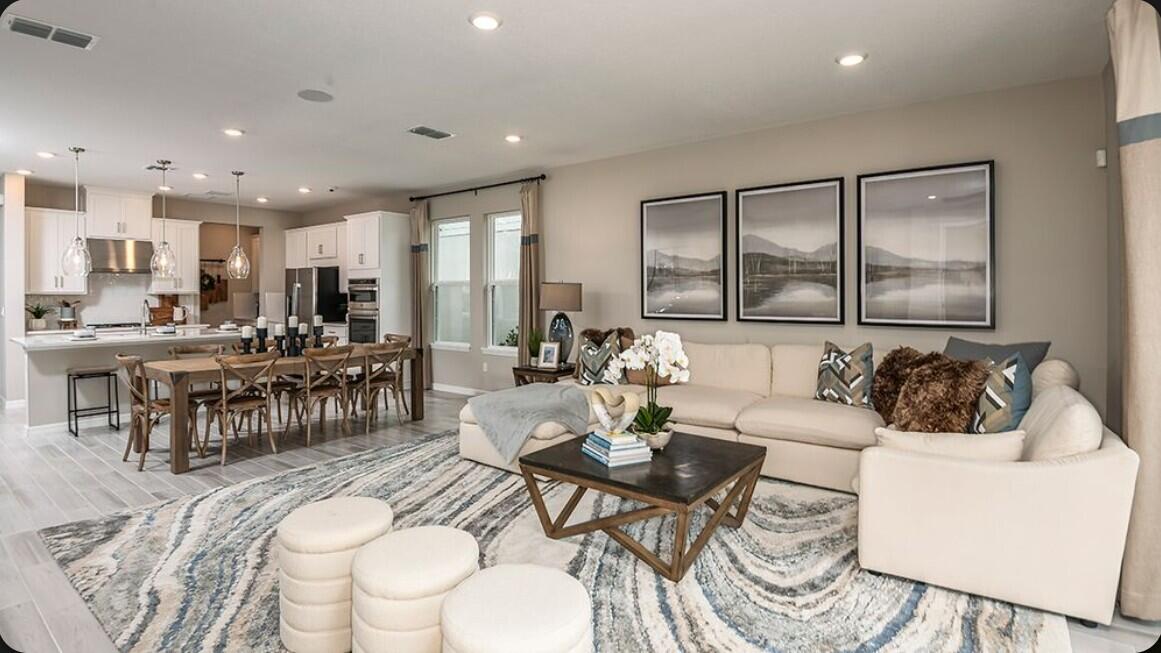 VERANDA OAKS - Residential