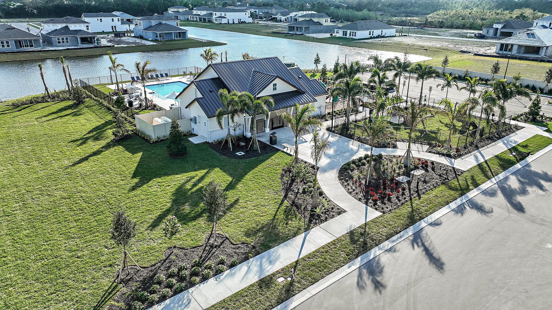 VERANDA OAKS - Residential
